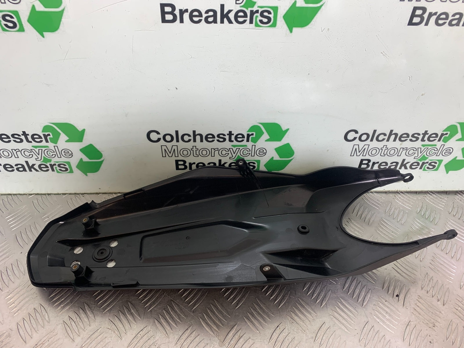 KTM 790 DUKE UNDERTRAY YEAR 2018-2021  (CMB11150)