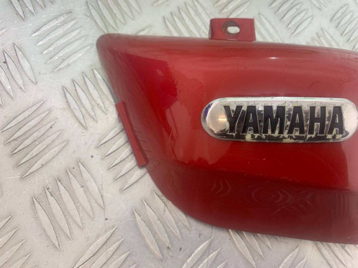 YAMAHA XV535 XV 535 VIRAGO SIDE PANEL   YEAR 1994-02 (CMB1139)