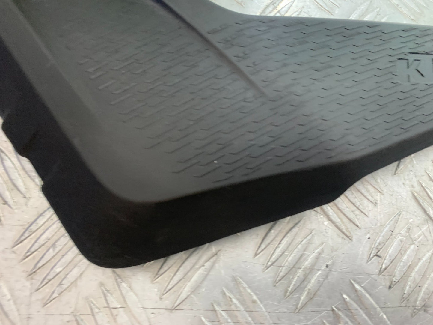 KTM 390 ADVENTURE LEFT RADIATOR COVER  YEAR 2020-24 (CMB1240)