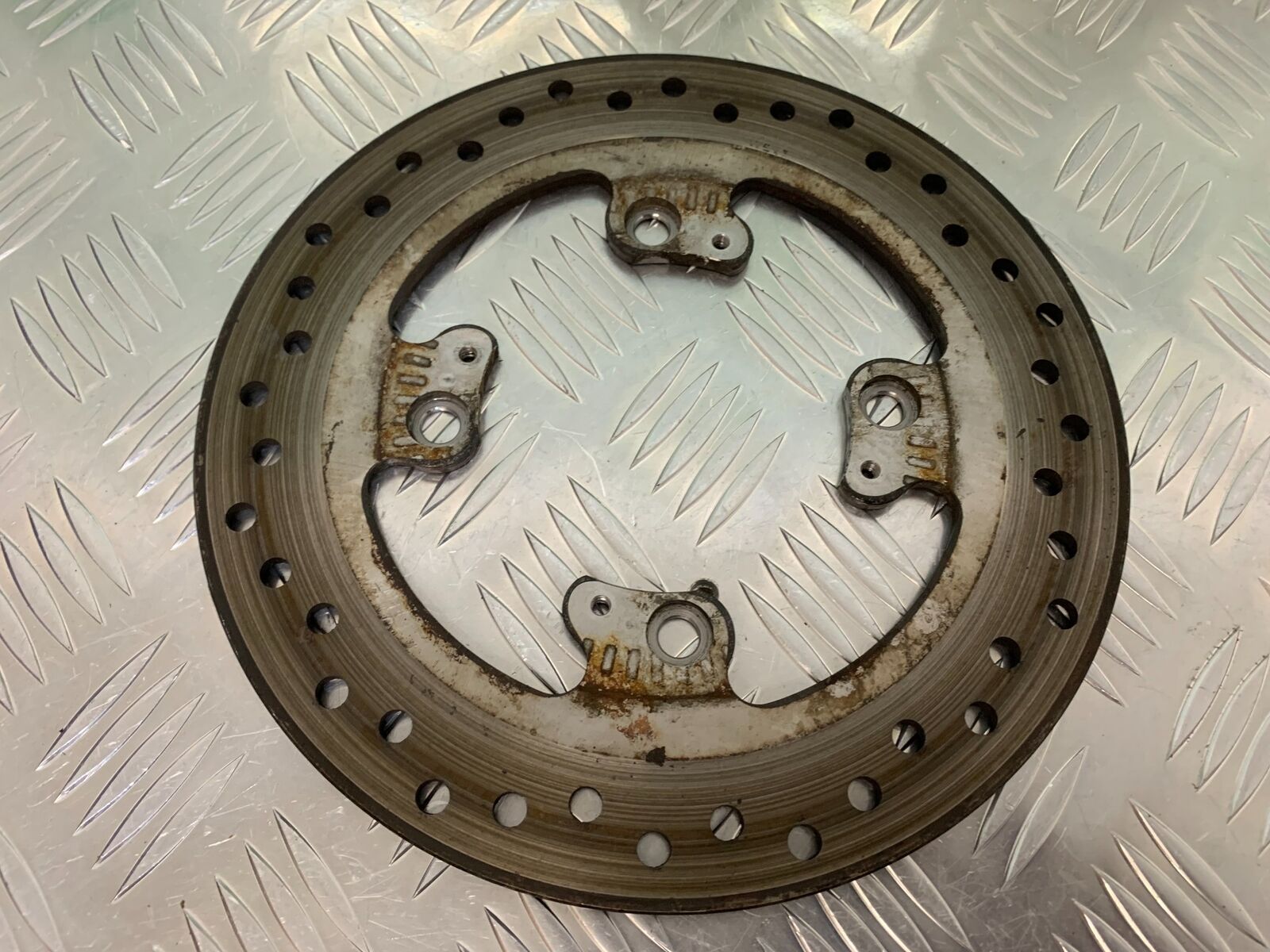 TRIUMPH TIGER 800 XCA REAR BRAKE DISC   YEAR 2015-2017 (STOCK 940)