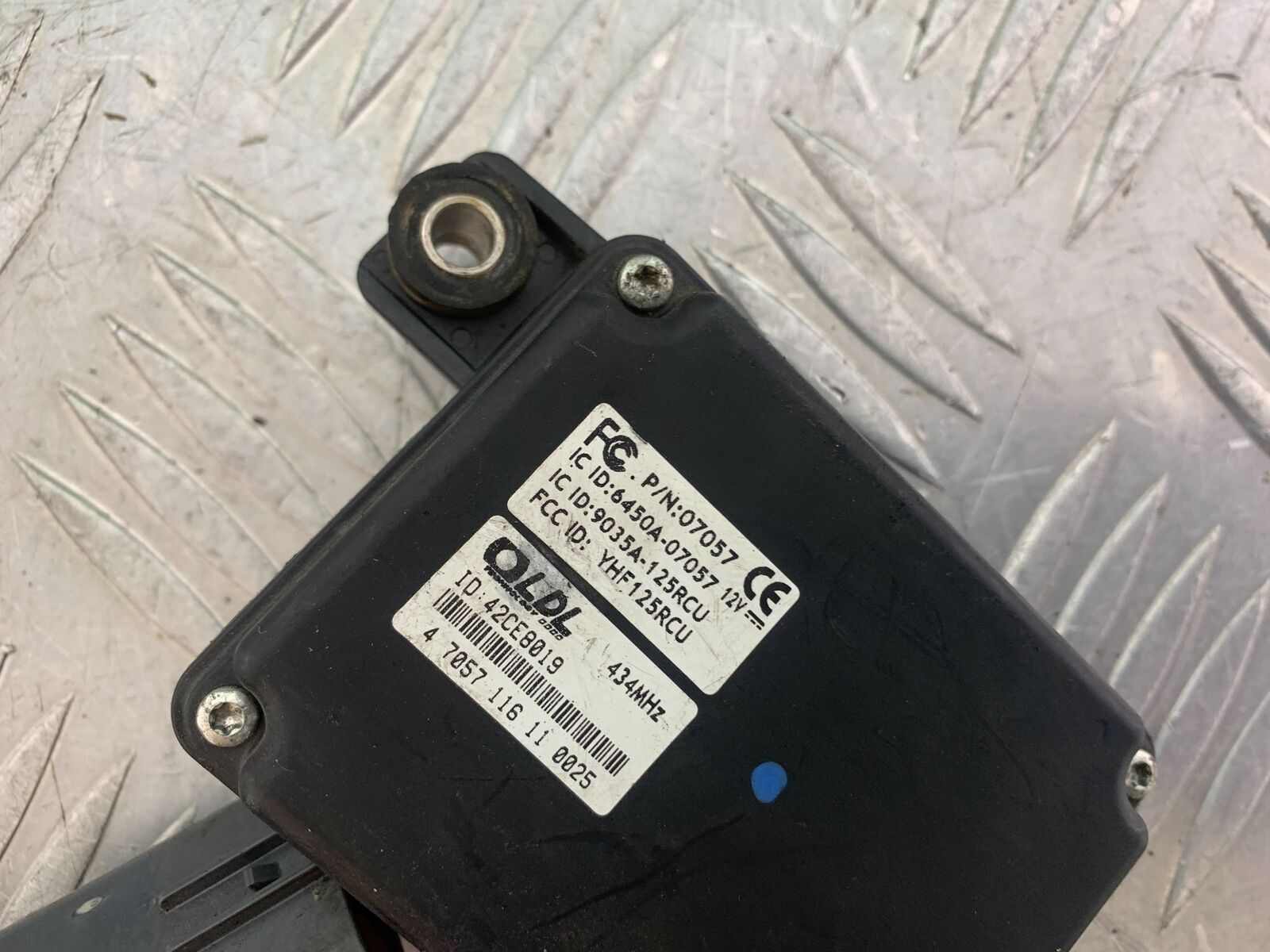 TRIUMPH TIGER 800 ECU LOCKS KEYS (NON ABS)  YEAR 2011-2013  (CMB1113)