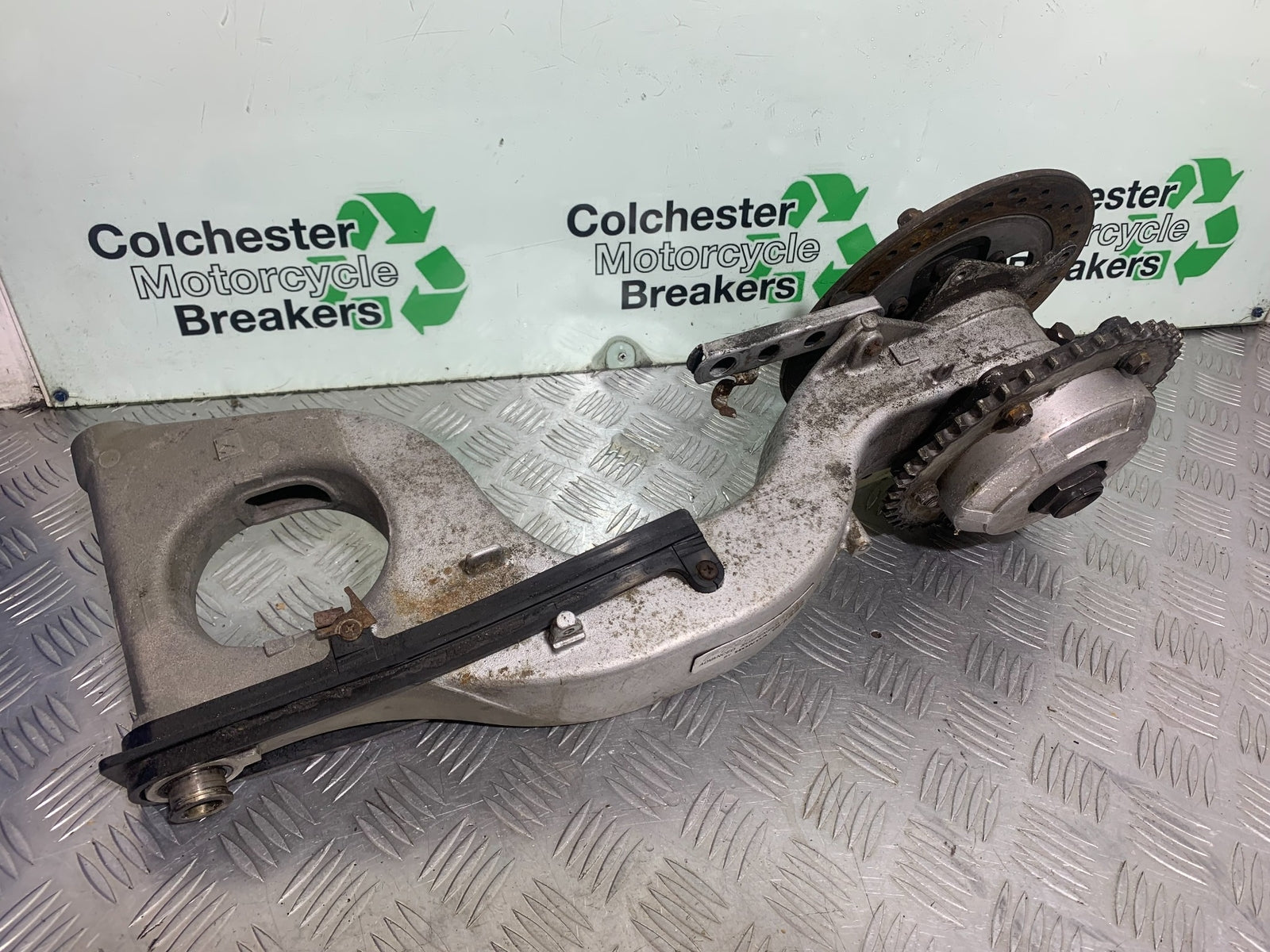 HONDA VFR750 VFR 750 SWINGARM   YEAR 1994-1997 (CMB1156)