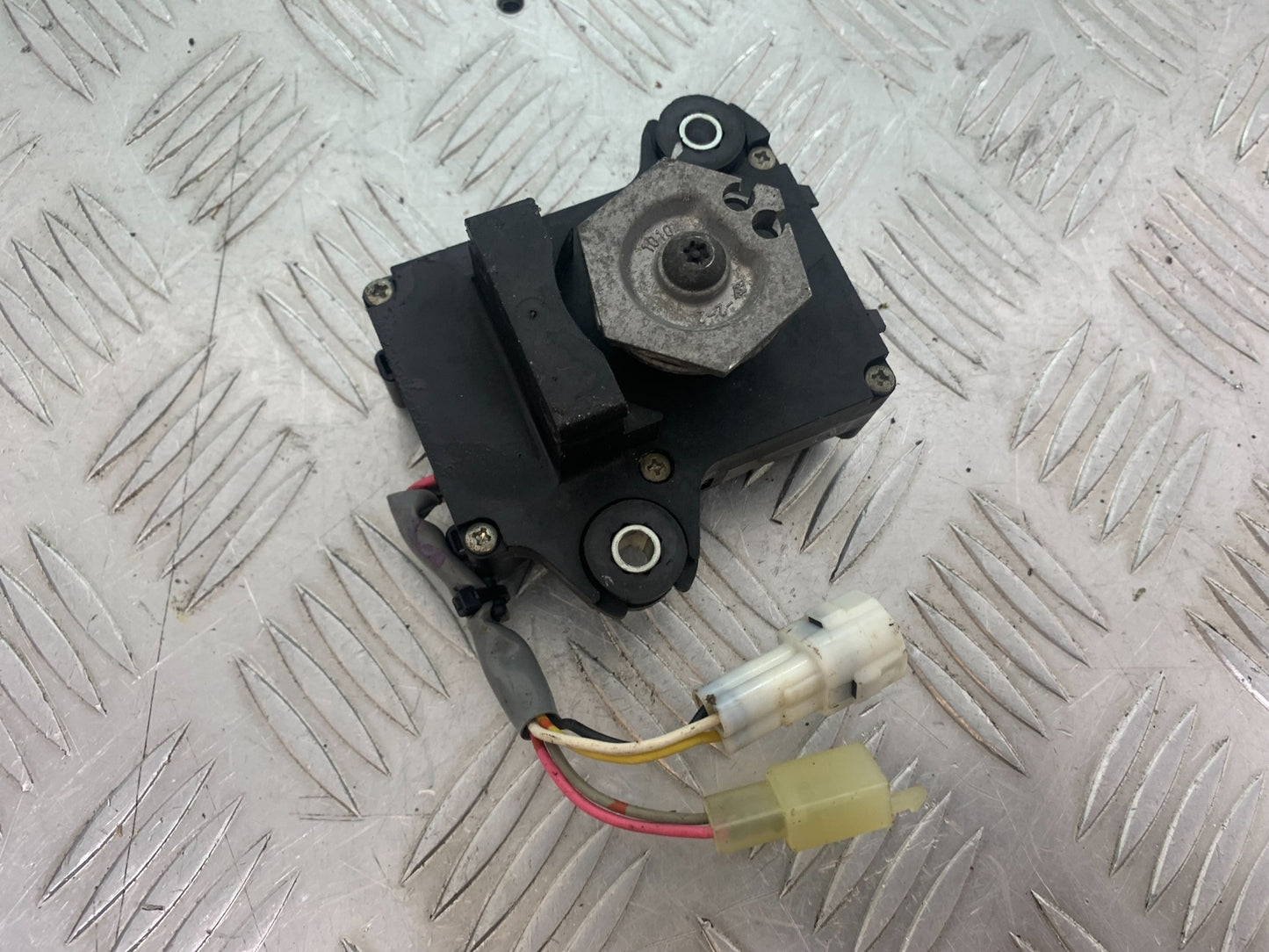 KAWASAKI ZX6R SERVO MOTOR   YEAR 2009-2012 (CMB1136)