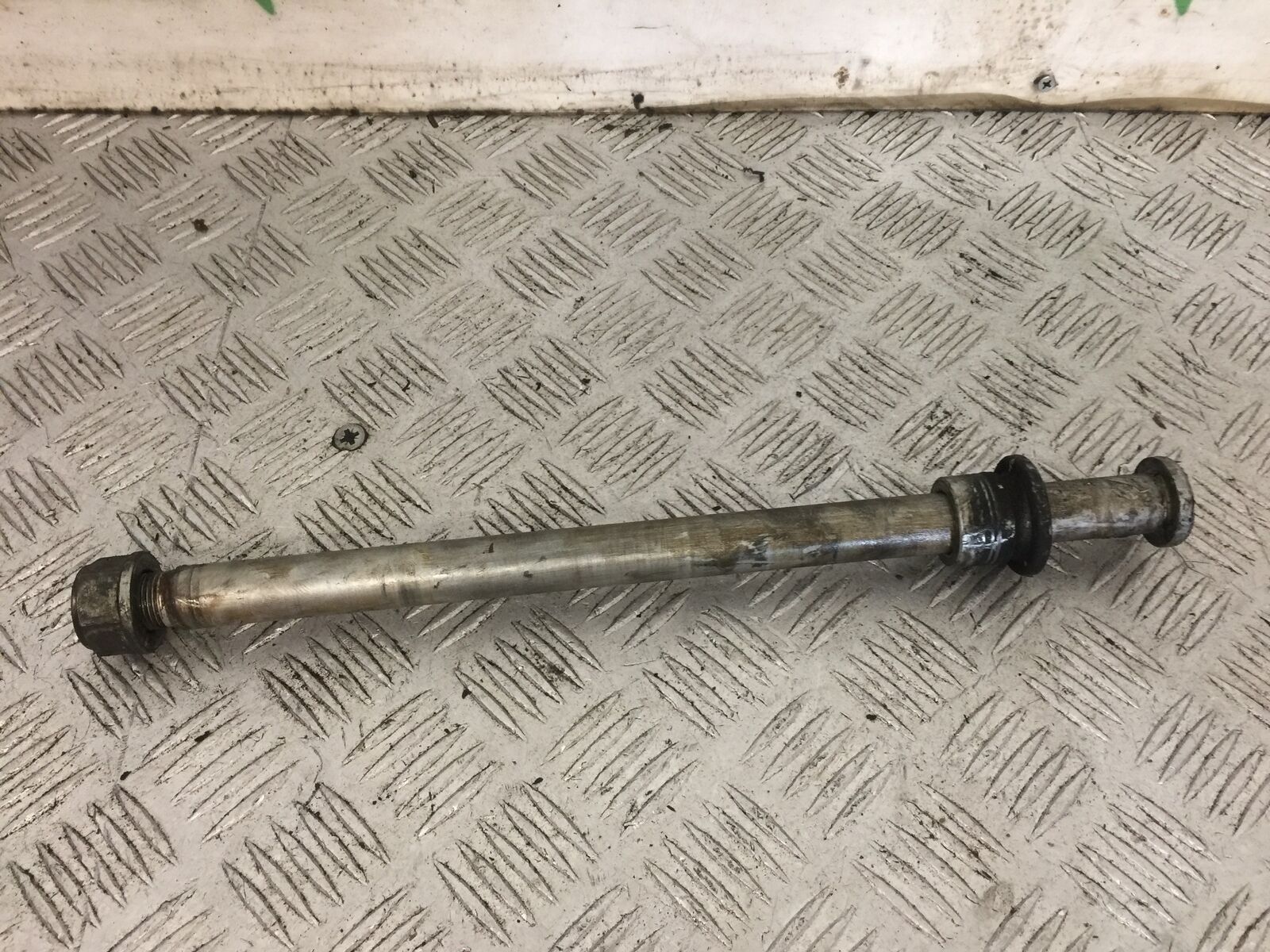 HONDA VTX1300 S REAR WHEEL SPINDLE   YEAR 2004-09 (STOCK 749)