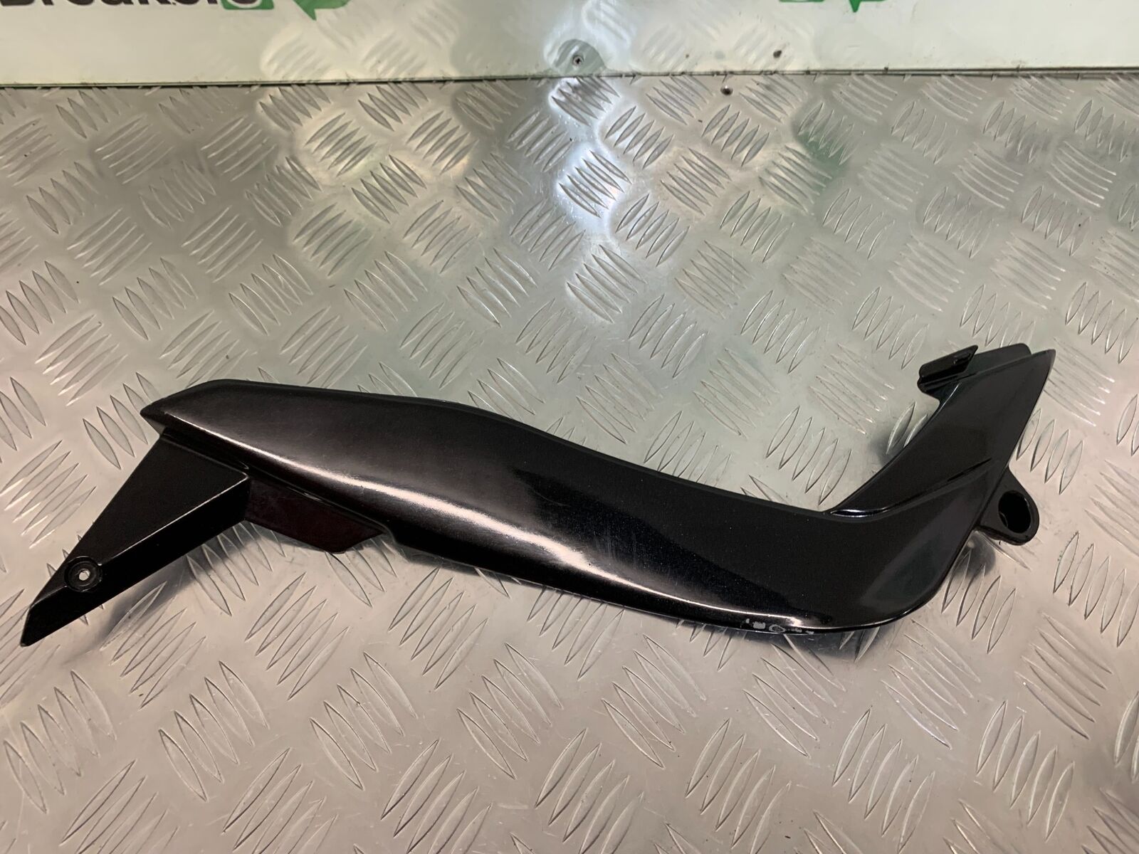 KAWASAKI Z1000 SX SIDE INFILL PANEL  YEAR 2011-16 (STOCK 942)