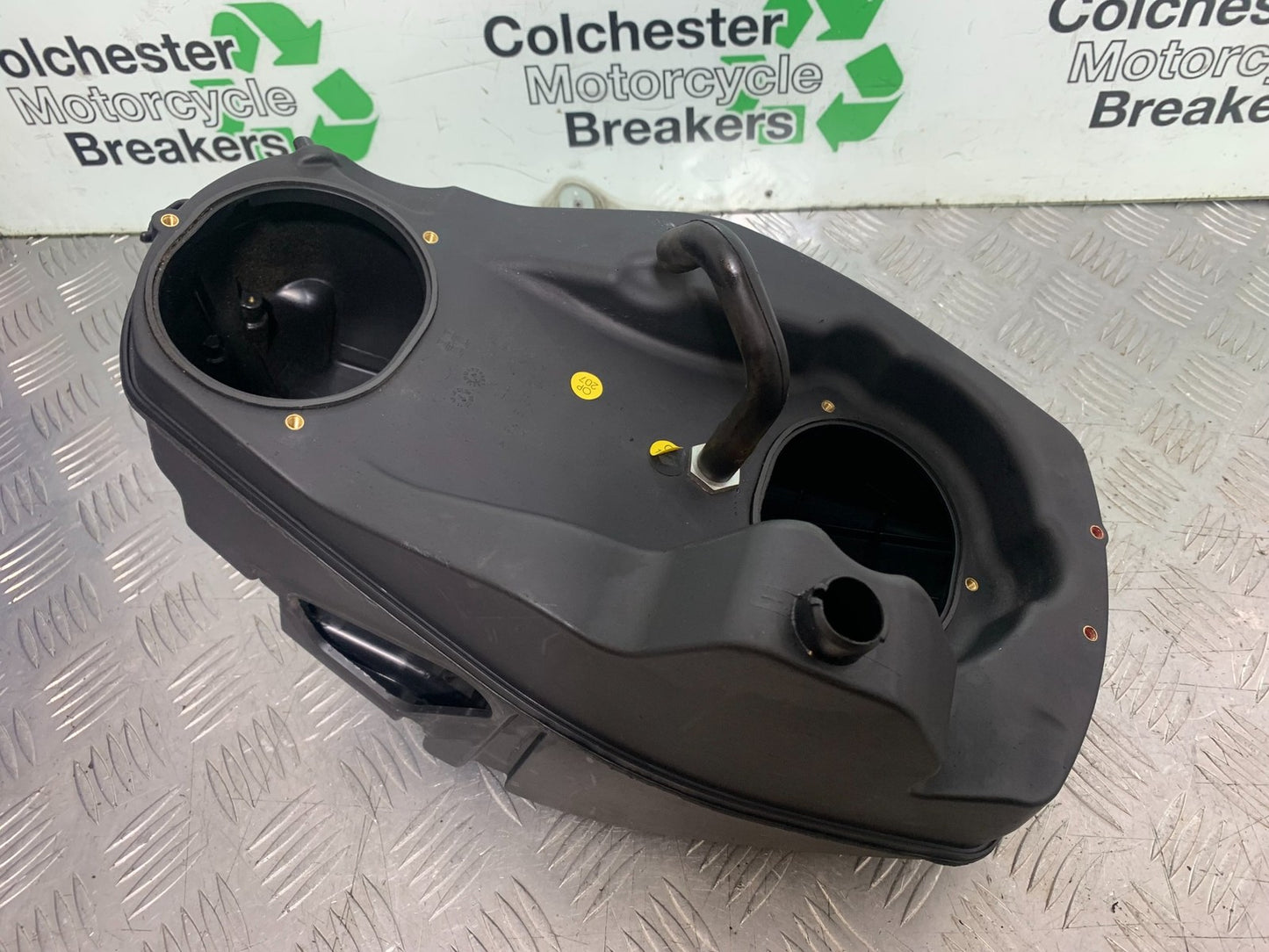 DUCATI 1198 S AIRBOX  YEAR 2009-2011 (CMB1219)