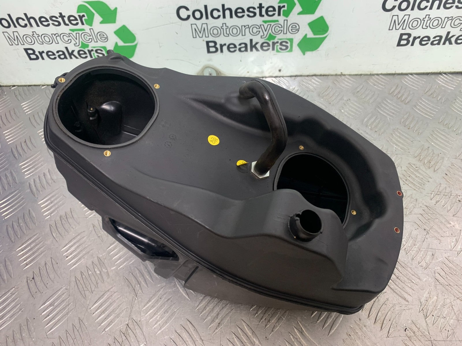 DUCATI 1198 S AIRBOX  YEAR 2009-2011 (CMB1219)