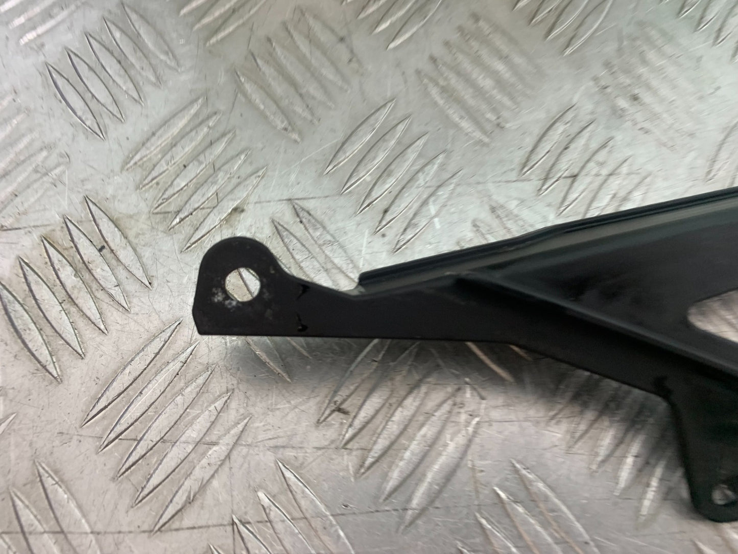 APRILIA TUONO 1000 V4 CHAIN GUARD   YEAR 2013-2014  (CMB1239)