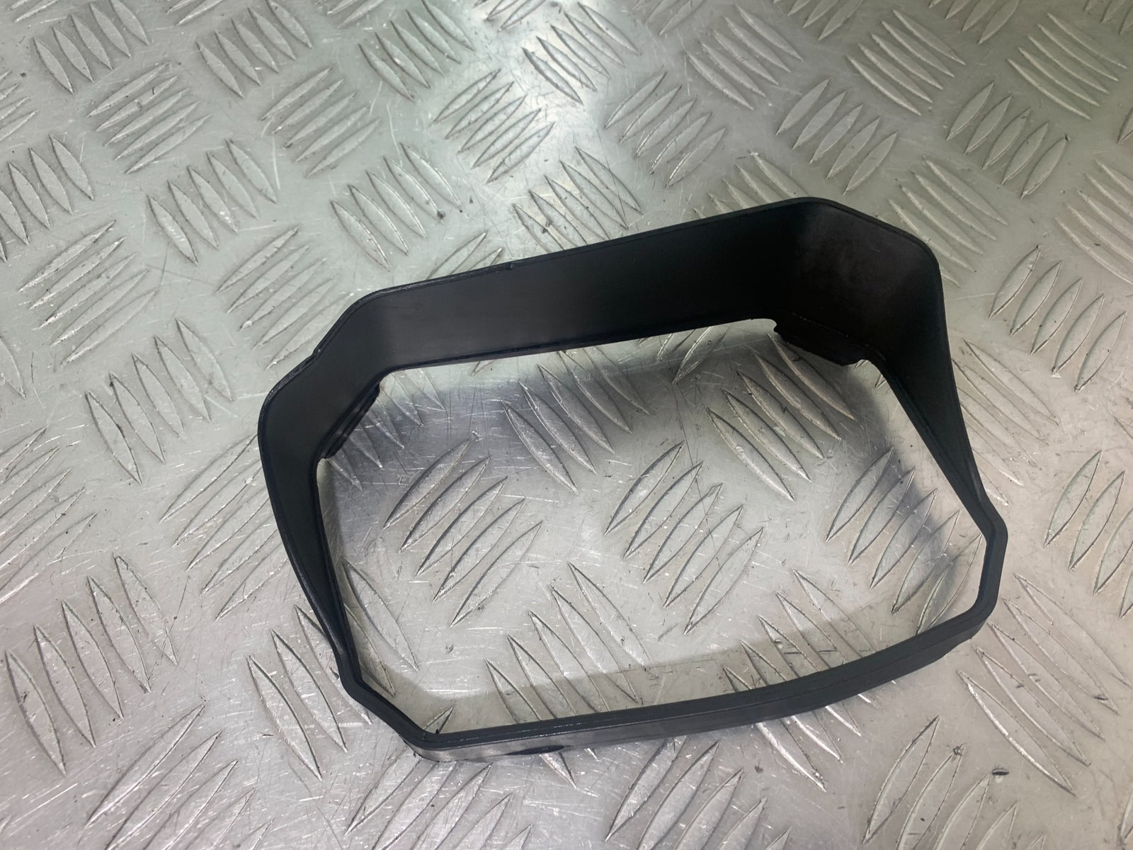 BMW M1000 R SPEEDO TRIM  YEAR 2023-2024 (CMB1140)