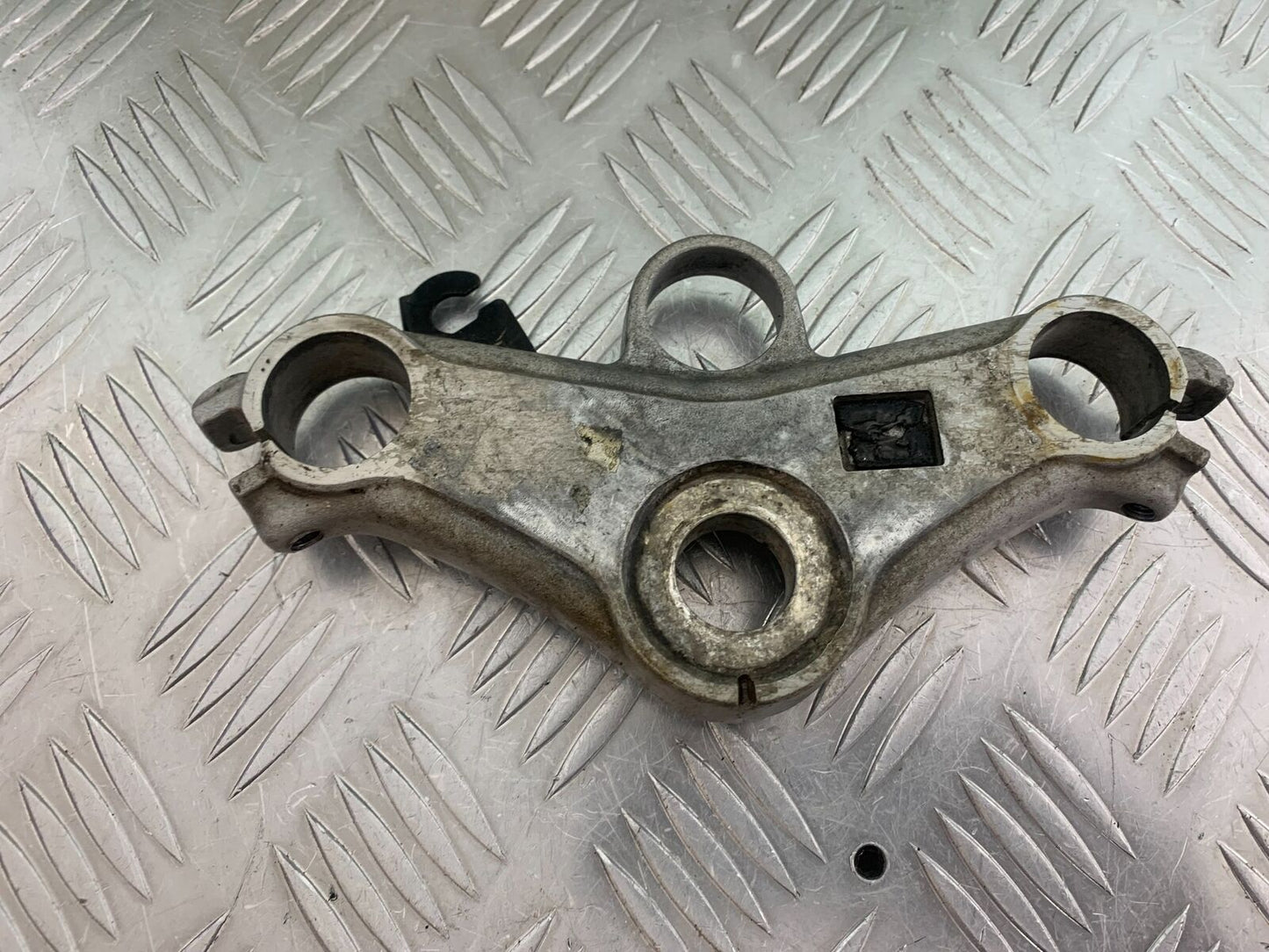 HONDA CBR125 CBR 125 TOP YOKE   YEAR 2004-06  (CMB1040)