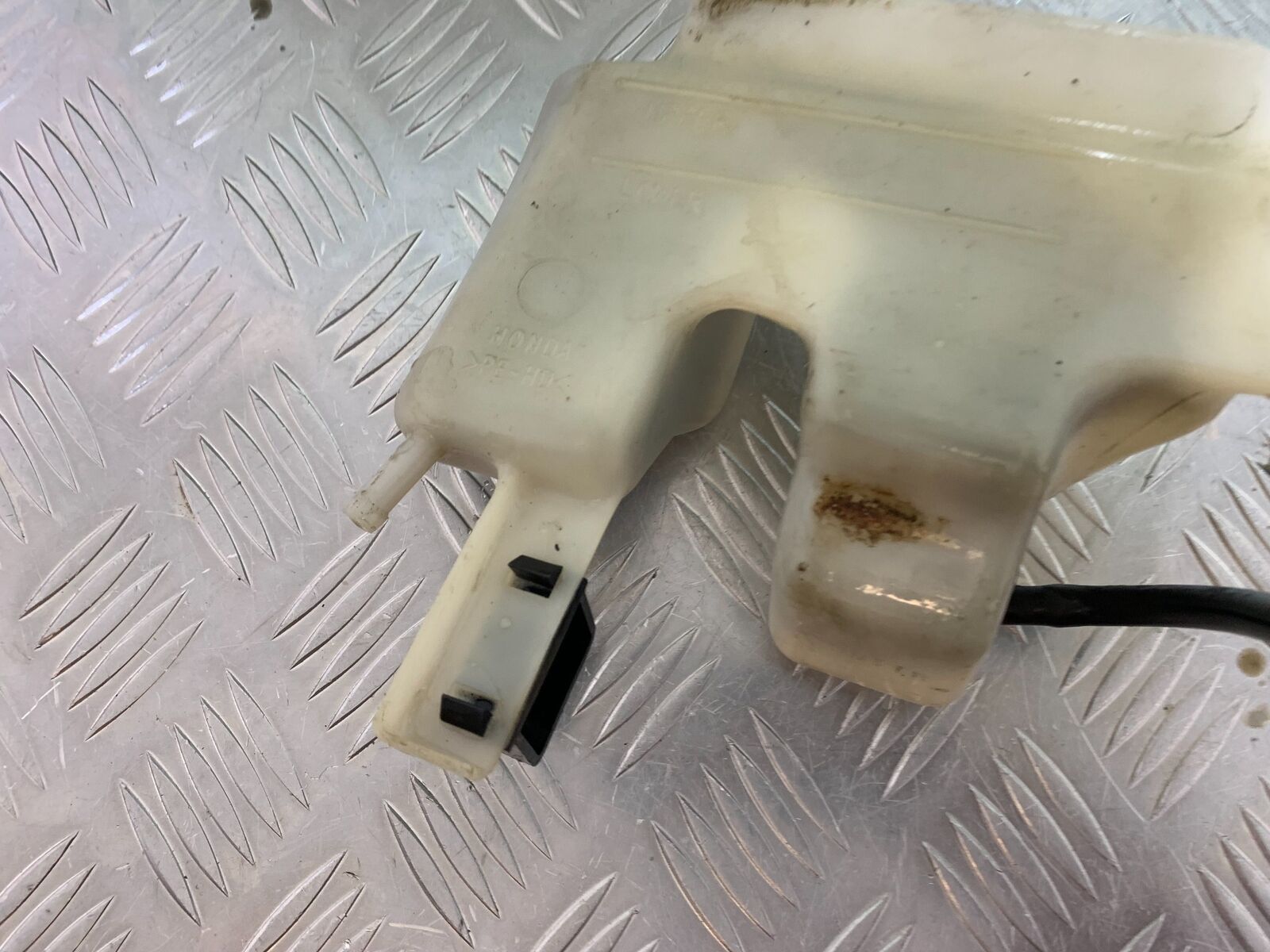 HONDA CB600 CB 600 HORNET COOLANT BOTTLE  YEAR 1998-2002 (CMB1011)