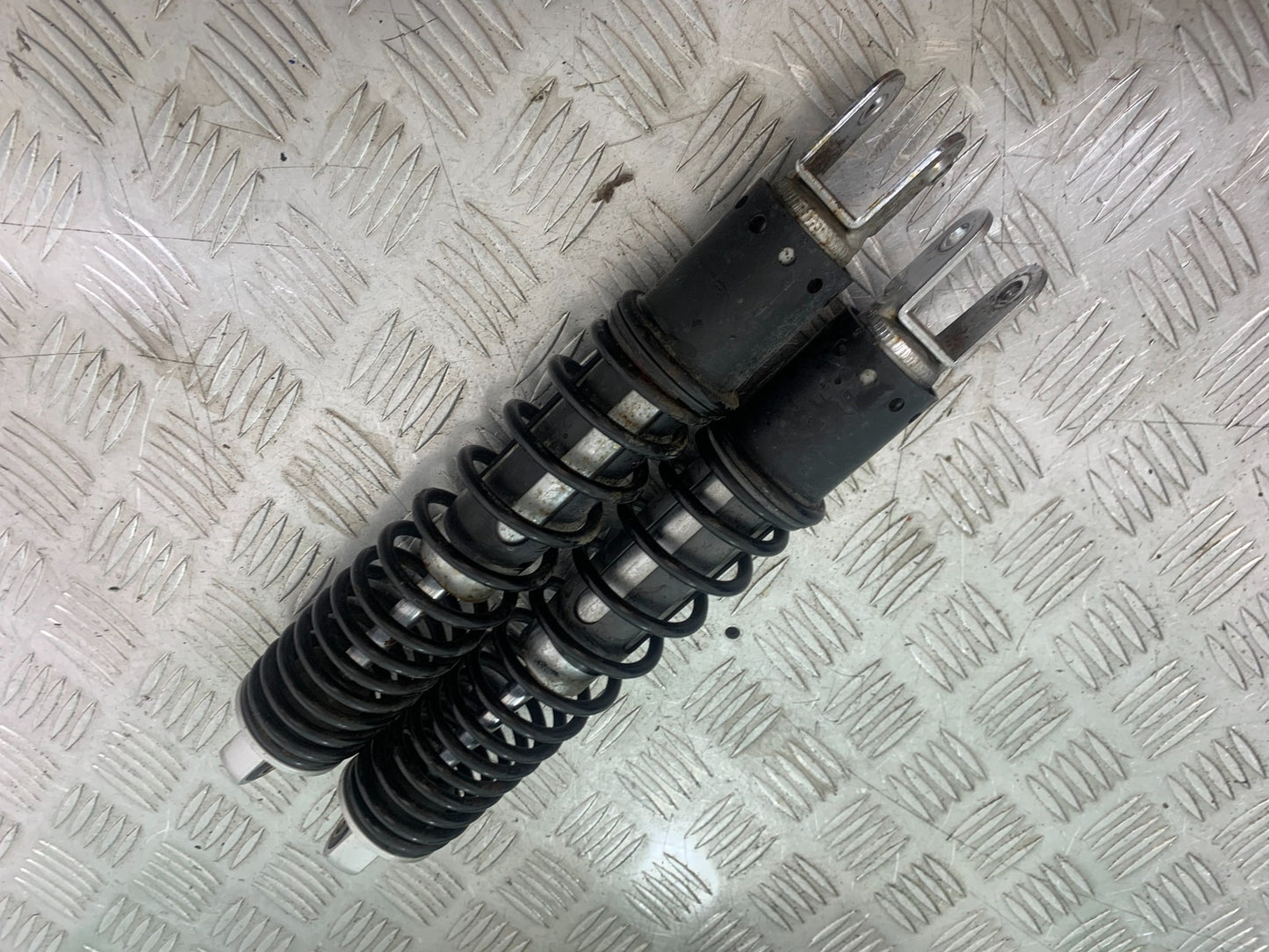 KAWASAKI J125 J125 REAR SHOCKS YEAR 2016-2020 (CMB1158)