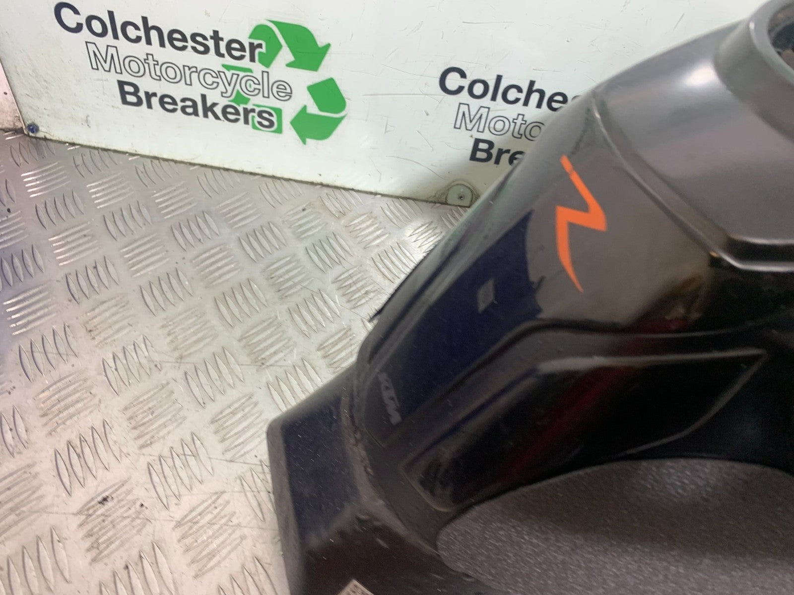 KTM 990 SUPER DUKE PETROL TANK   YEAR 2007-2011  (CMB1207)