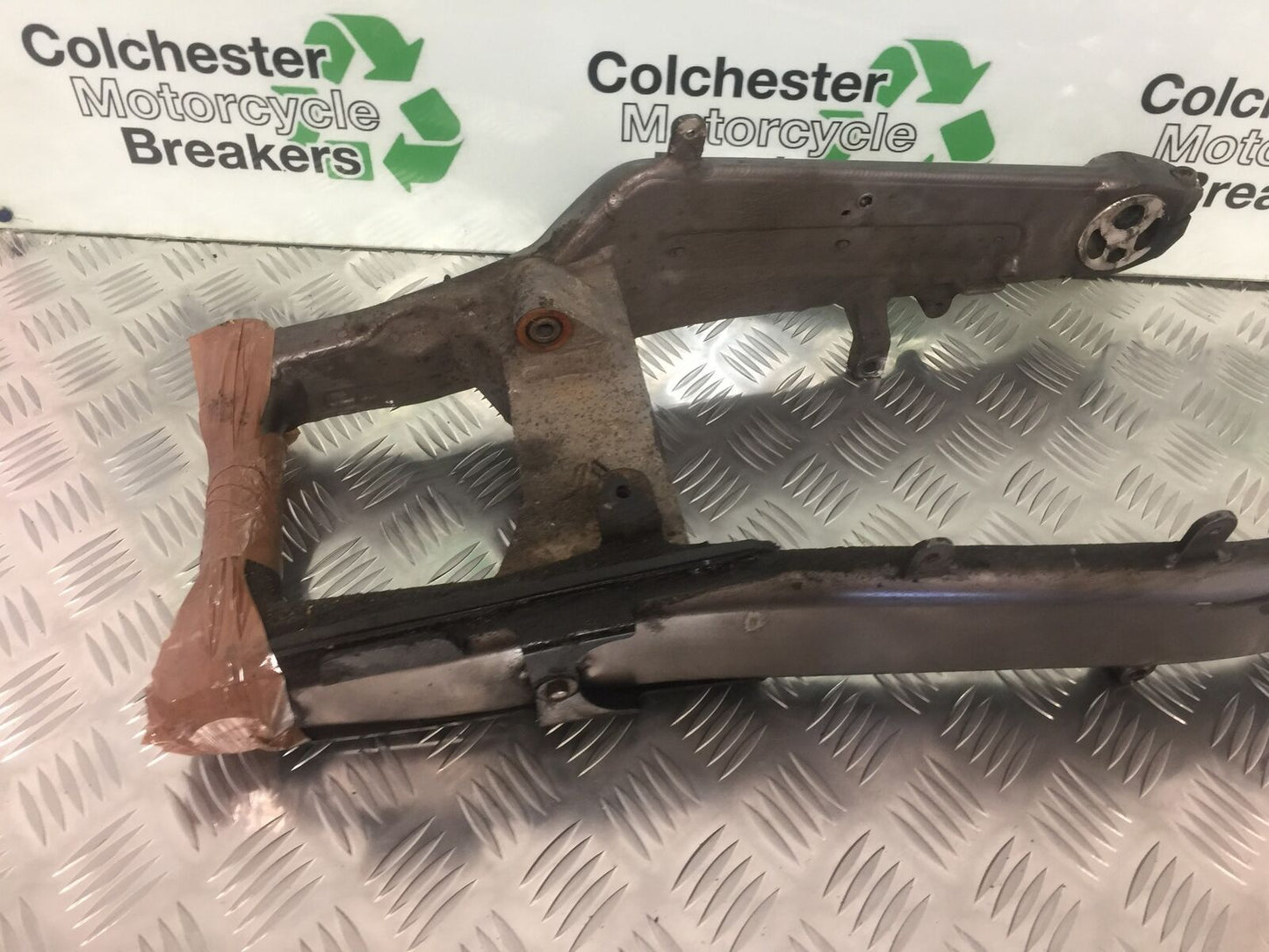 KAWASAKI Z1000 SX SWINGARM  YEAR 2011-13 (STOCK 911)