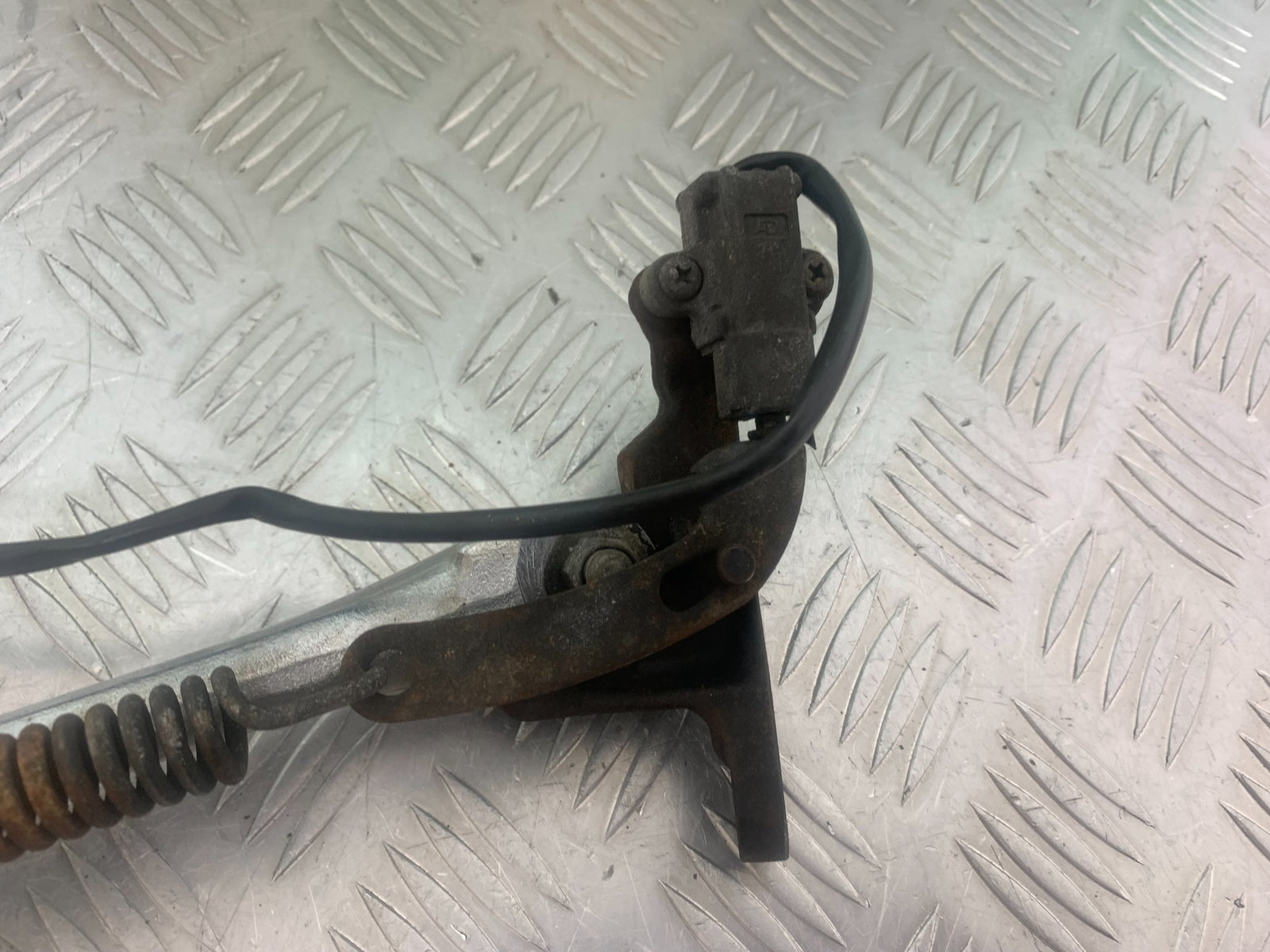 YAMAHA XV535 XV 535 VIRAGO SIDE STAND YEAR 1994-02 (CMB1139)