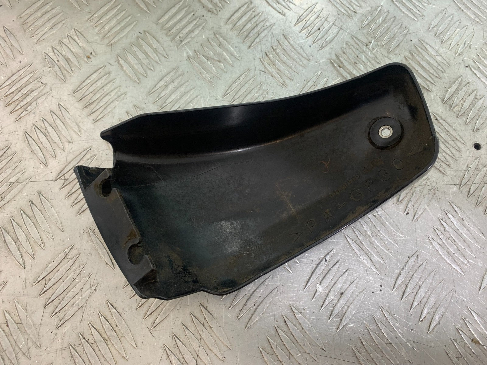 YAMAHA XVS 1300 MIDNIGHT STAR RIGHT SEAT PANEL   YEAR 2007-16 (CMB1200)