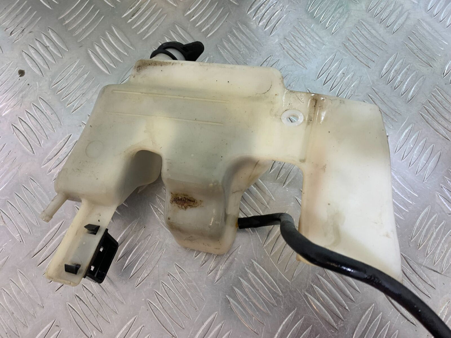 HONDA CB600 CB 600 HORNET COOLANT BOTTLE  YEAR 1998-2002 (CMB1011)
