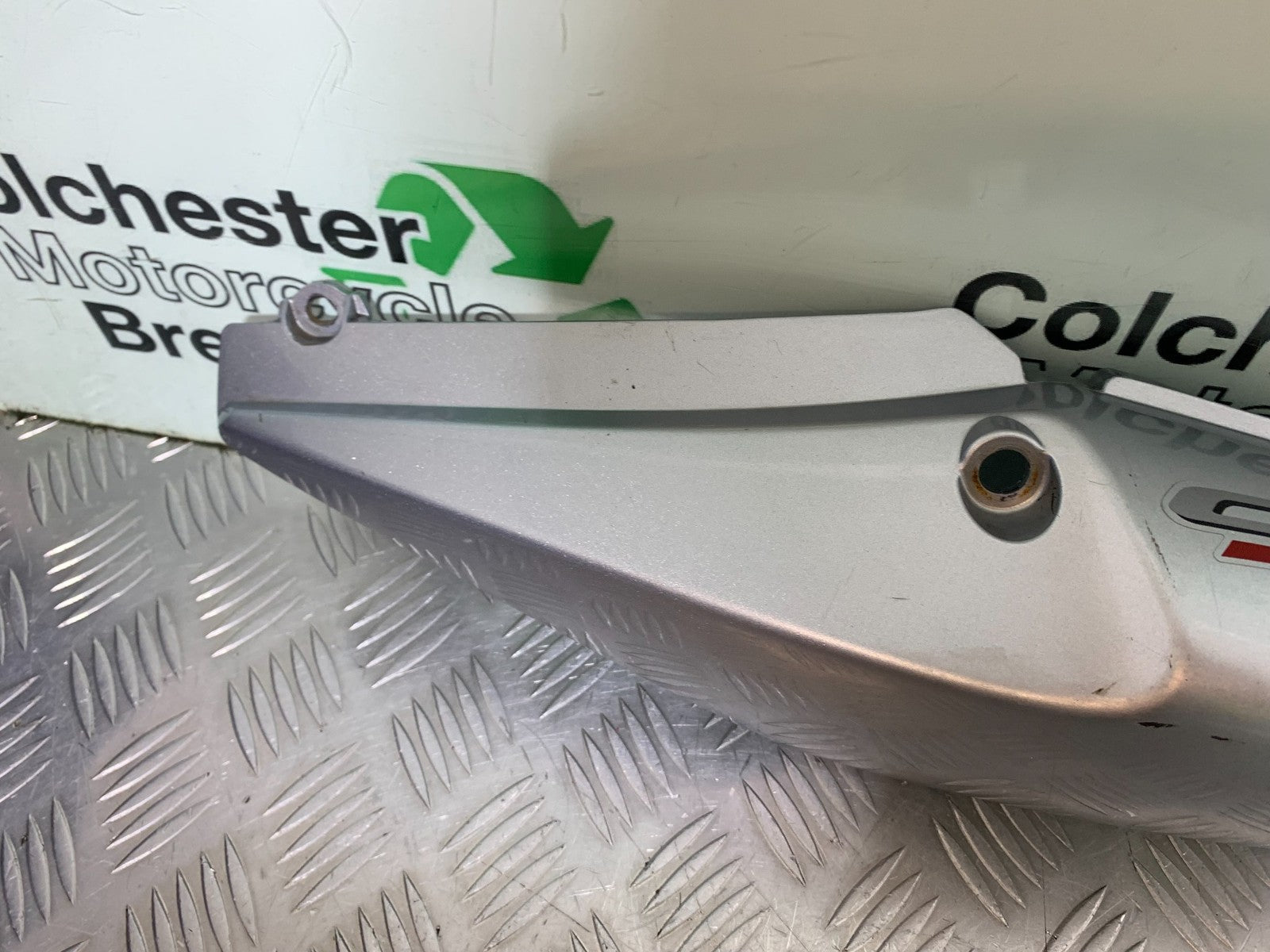 HONDA CBF500 CBF 500 LEFT SEAT PANEL    YEAR 2004-2008  (CMB1294)