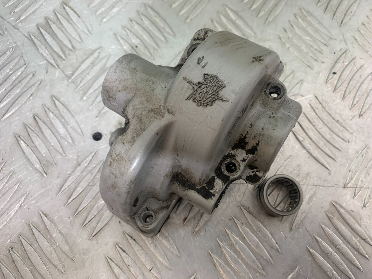 MV AGUSTA 800 F3 STARTER CLUTCH AND COVER   YEAR 2013-2016 (CMB1152)