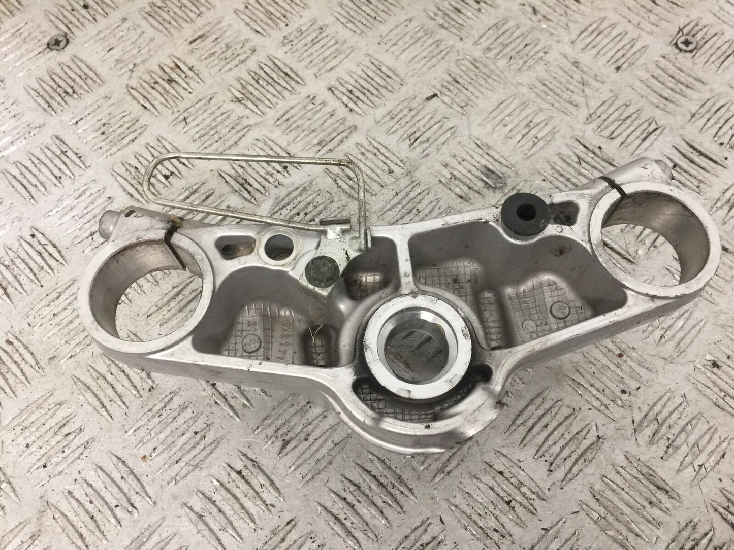 SUZUKI GSR600 GSR 600 TOP YOKE  YEAR 2006-2010 (STOCK 807)