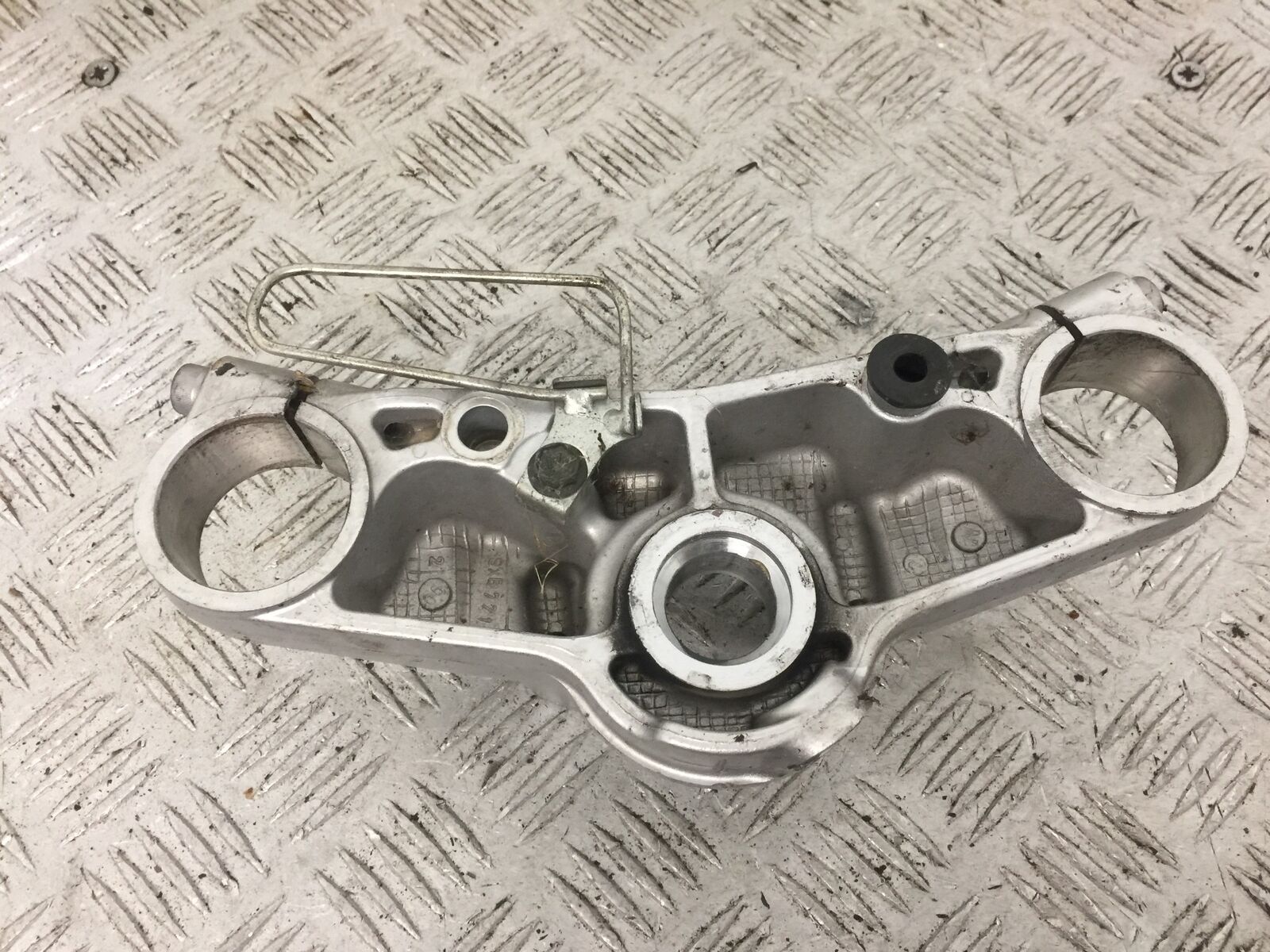 SUZUKI GSR600 GSR 600 TOP YOKE  YEAR 2006-2010 (STOCK 807)