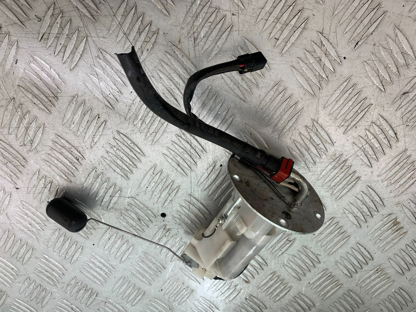 KAWASAKI NINJA 400 EX 400 PETROL PUMP  YEAR 2018-2022 (CMB1278)