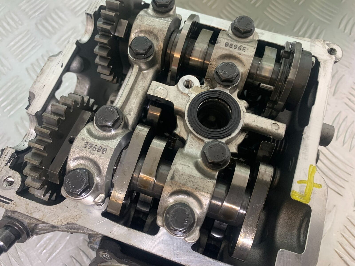 DUCATI 1199 PANIGALE FRONT CYLINDER HEAD AND CAMS  YEAR 2012-2014 (CMB1047)