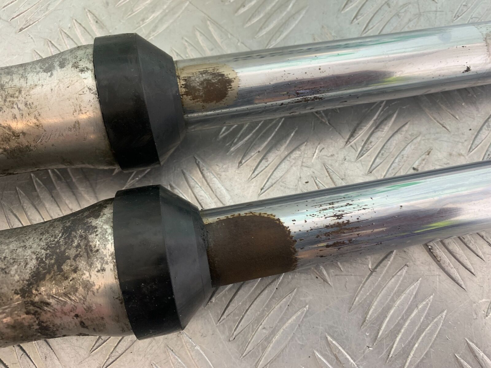 HONDA CX500 CX 500 FORKS  YEAR 1980 (CMB1131)