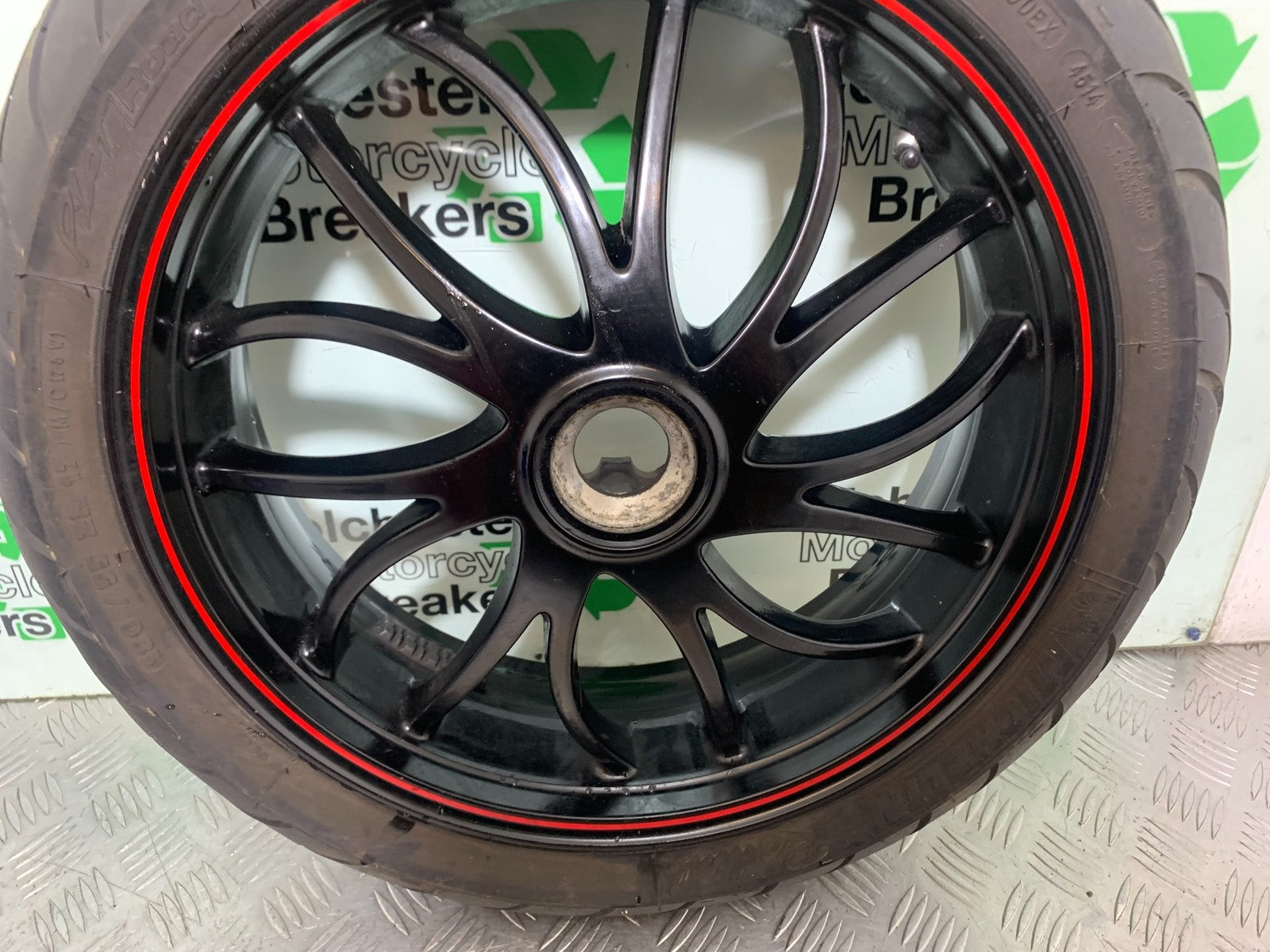 TRIUMPH SPEED TRIPLE R 1050 REAR WHEEL   2009 (CMB1183)