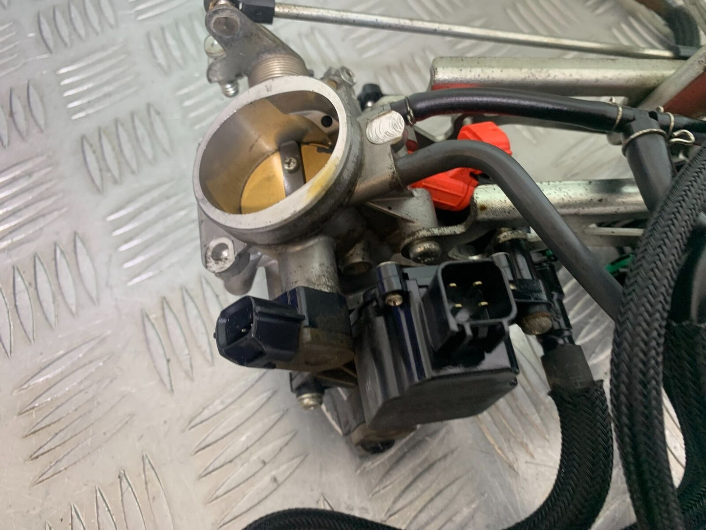 SUZUKI DL 650 V-STROM THROTTLE BODIES  YEAR 2020 (CMB1117)