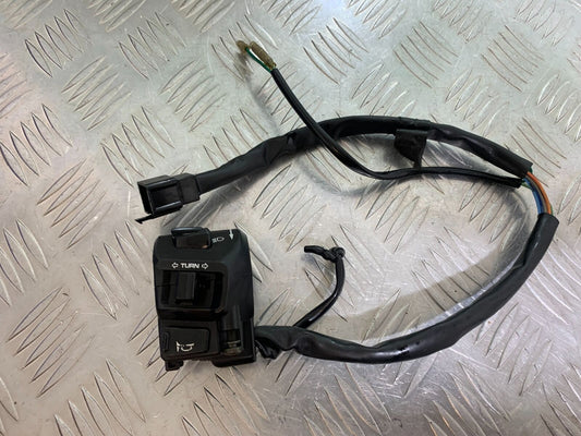 HONDA CBR1100 BLACKBIRD LEFT SWITCH GEAR  YEAR 1996-1998 (CMB1017)