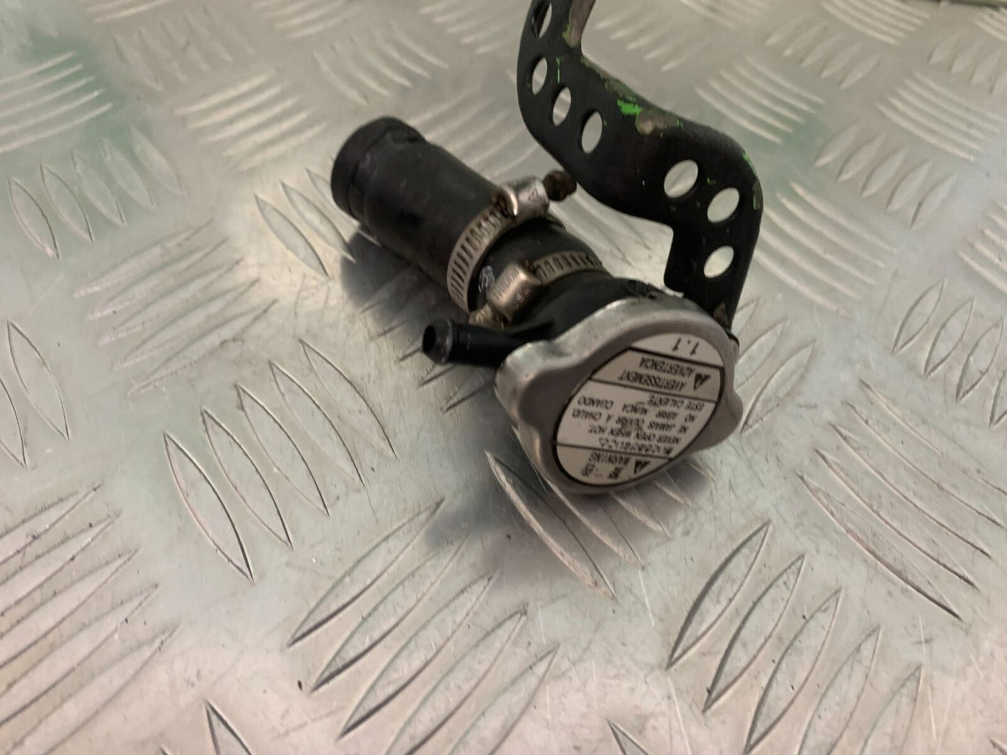 SUZUKI SV1000 SV 1000 K3 COOLANT CAP  YEAR 2004 (STOCK 970)