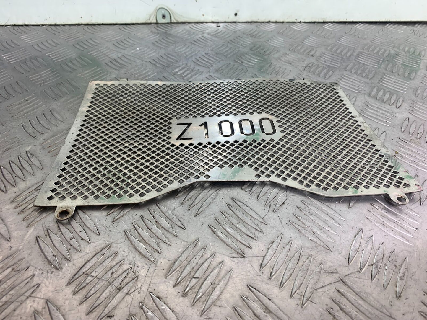 KAWASAKI Z1000 Z 1000 RADIATOR GRILL   YEAR 2003-2006 (CMB1099)