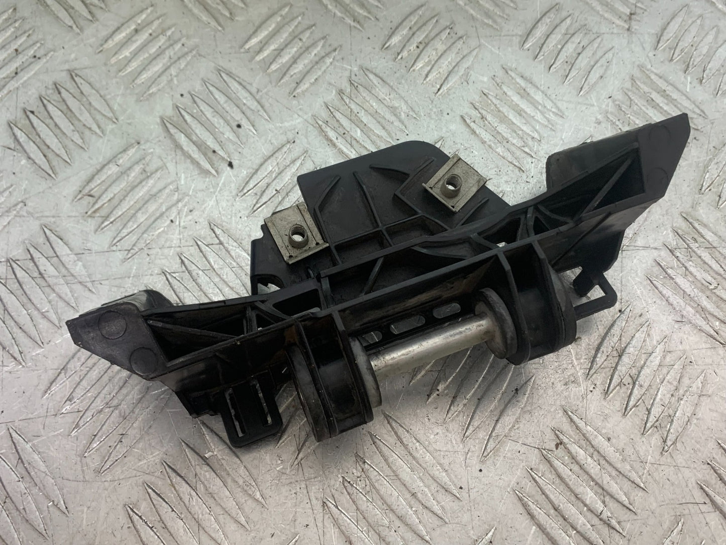 BMW S1000 RR TANK BRACKET YEAR 2015-2018 (CMB1246)