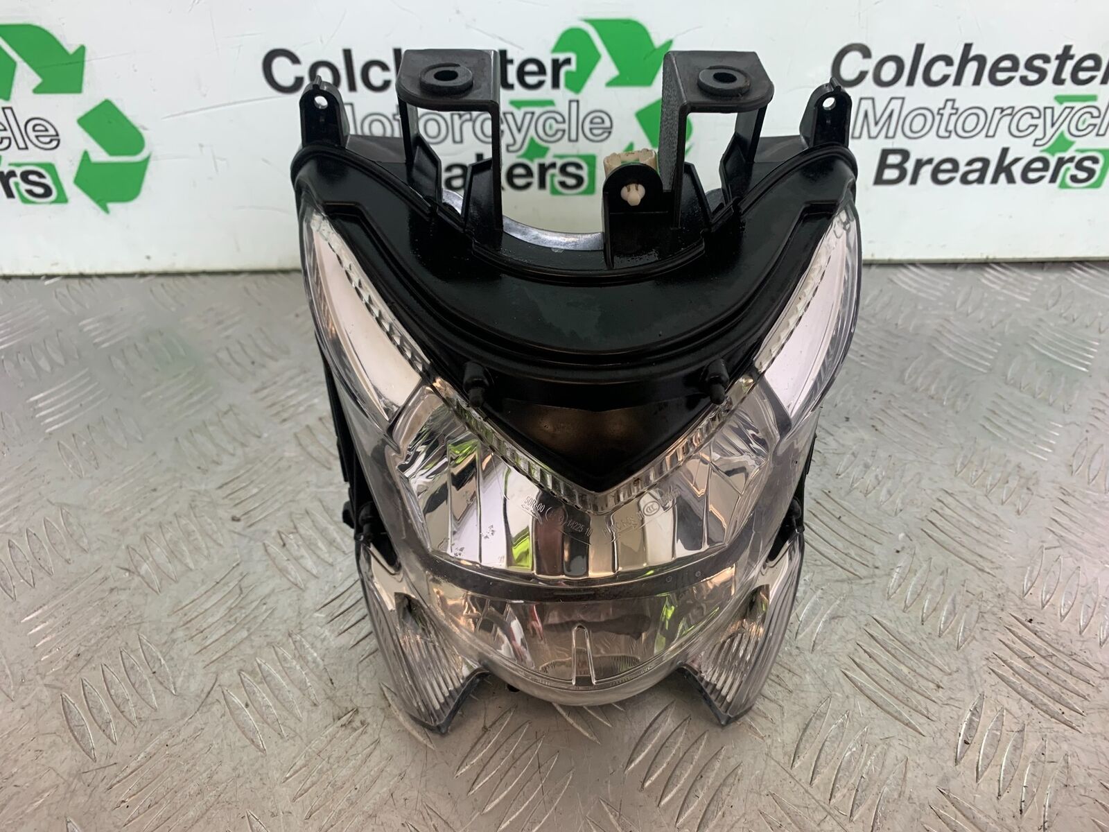 SUZUKI GSX S 1000 GSX-S 1000 HEADLIGHT   YEAR 2016-2019 (CMB1082)