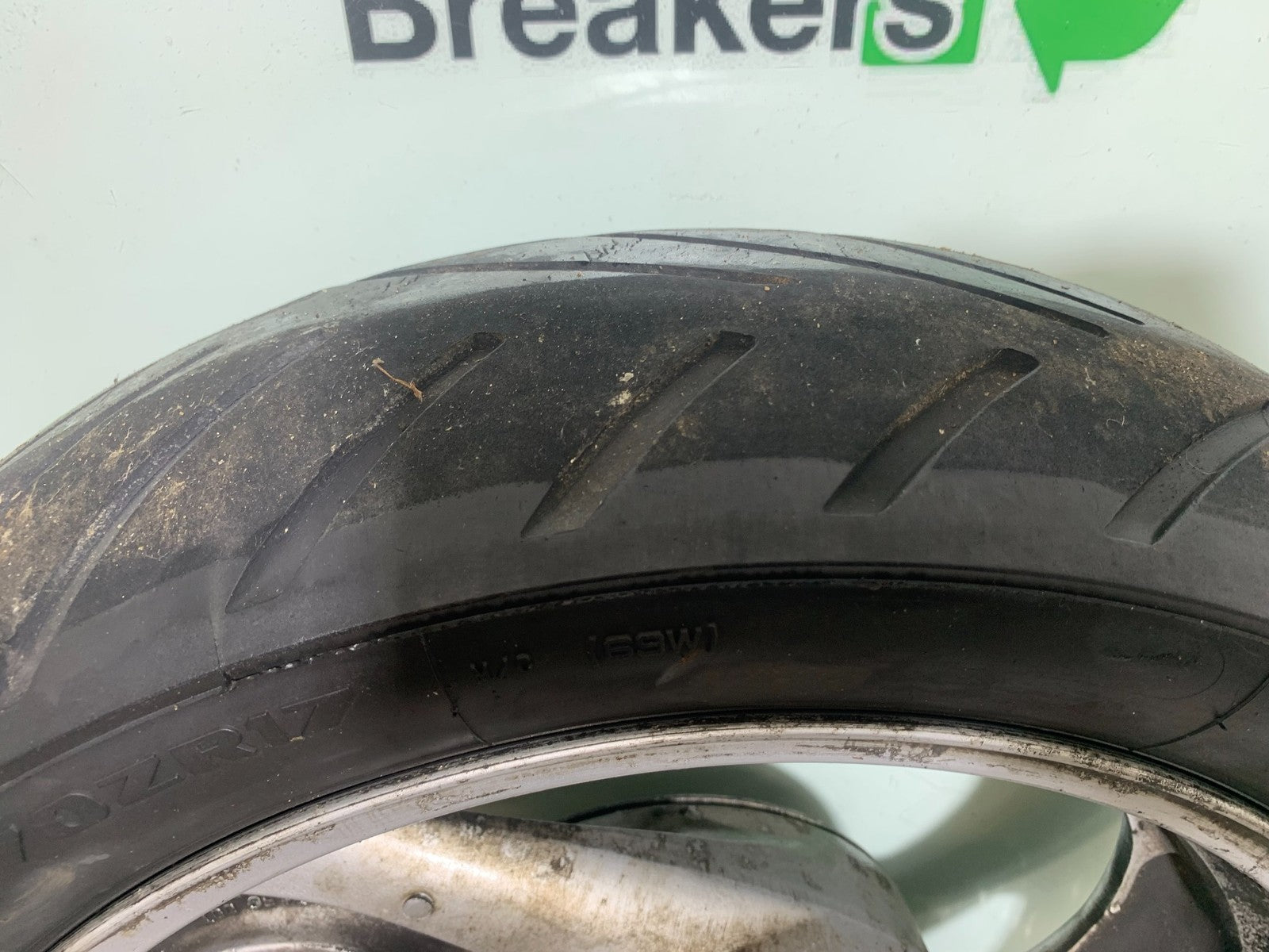 HONDA NT650 V DEAUVILLE REAR WHEEL  YEAR 1999 (CMB1268)