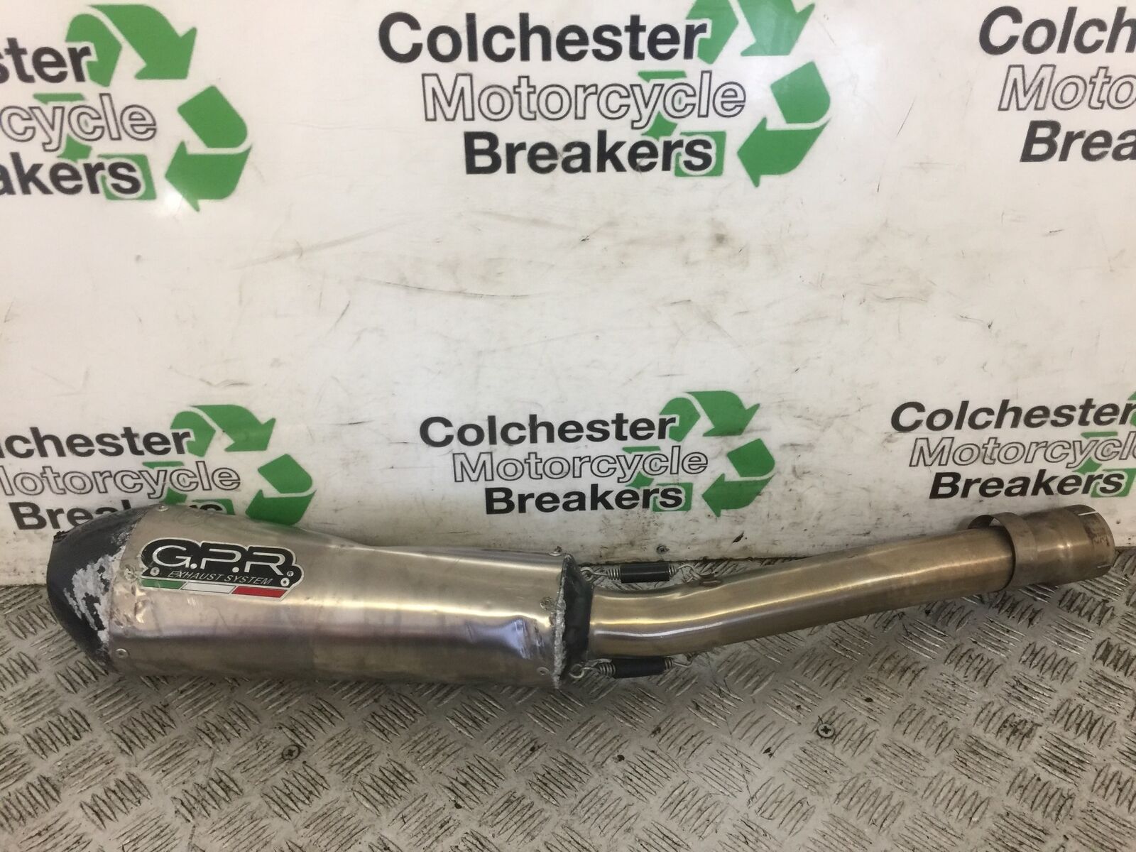 YAMAHA FZS1000 FAZER 1000 FZ1 SILENCER (DAMAGED) YEAR 2000-05 (STOCK 714)