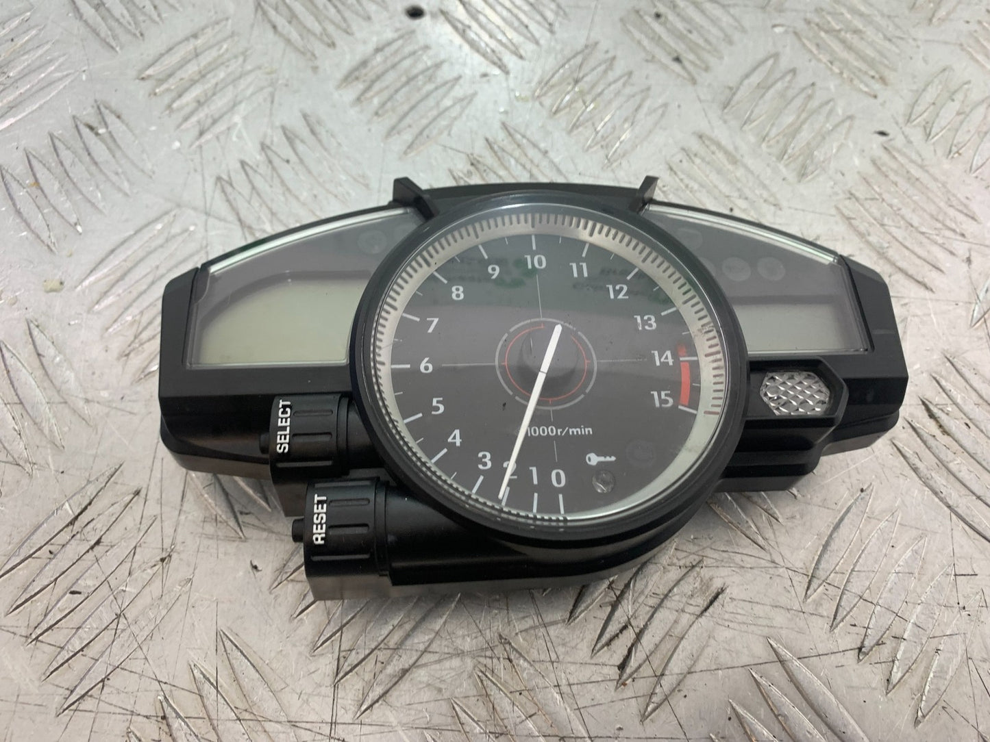 YAMAHA YZF R1 4C8 CLOCKS SPEEDO DASH  YEAR 2007-2008 (CMB1237)