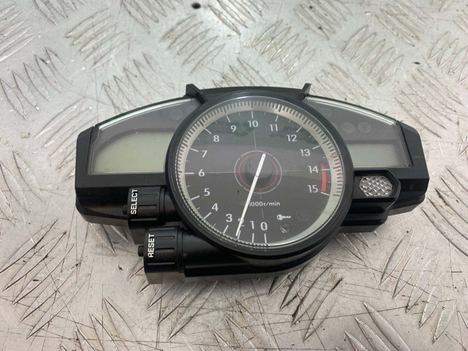 YAMAHA YZF R1 4C8 CLOCKS SPEEDO DASH  YEAR 2007-2008 (CMB1237)