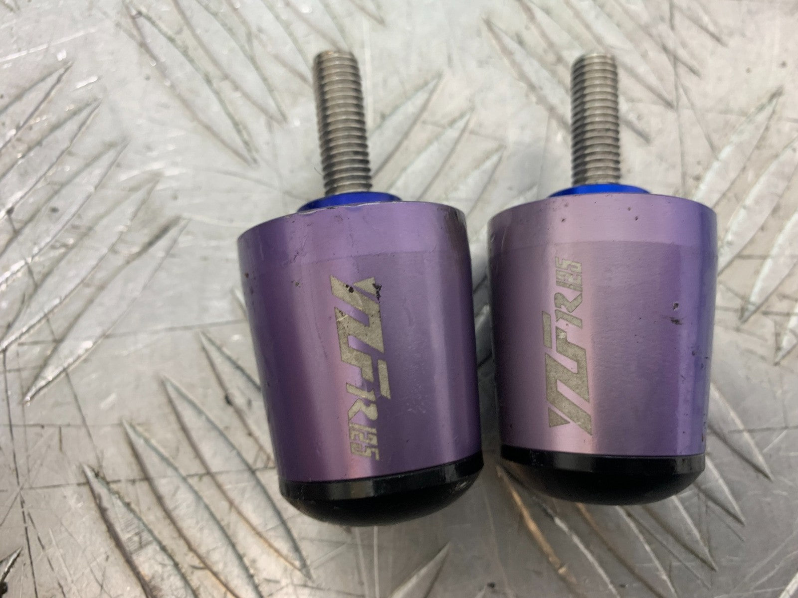 YAMAHA YZF-R125 YZF 125 BAR END WEIGHTS  YEAR 2019-2022 (CMB1263)