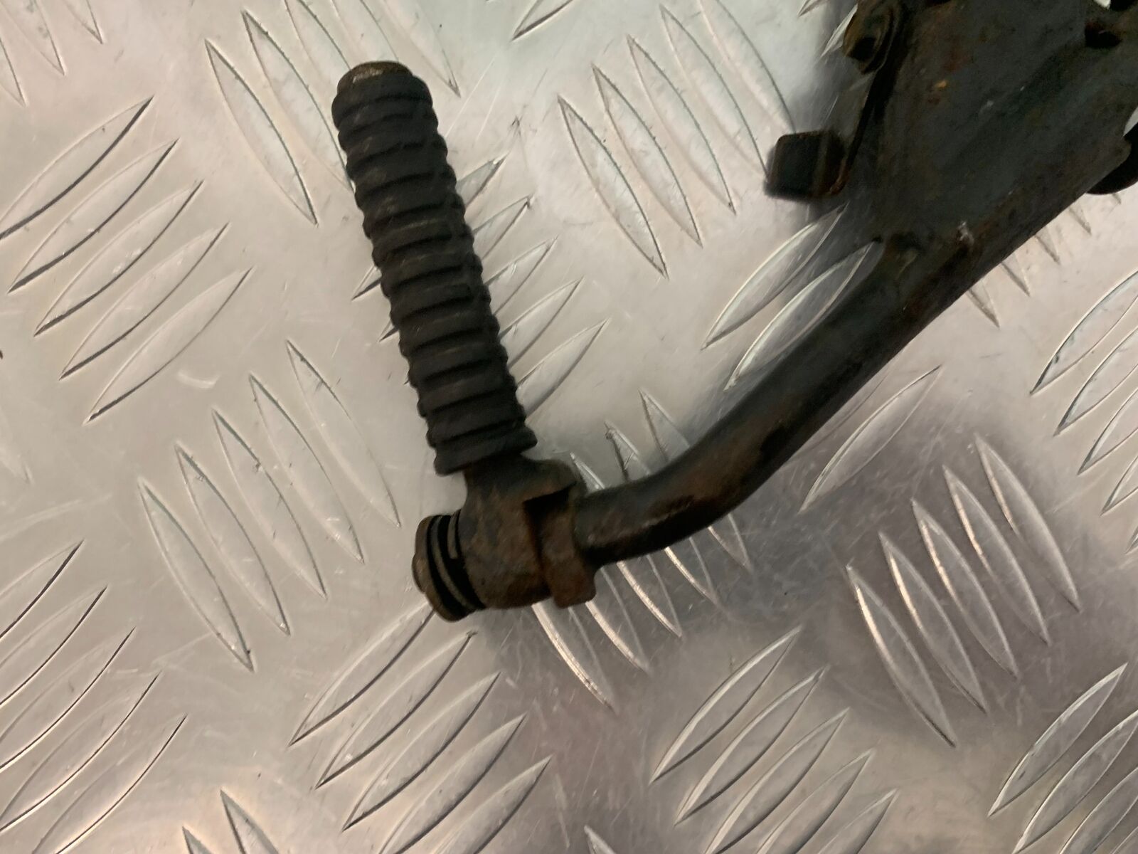 HONDA CBR 400 NC23 TRI-ARM GRAB RAIL  YEAR YEAR 1987-89 (STOCK 969)