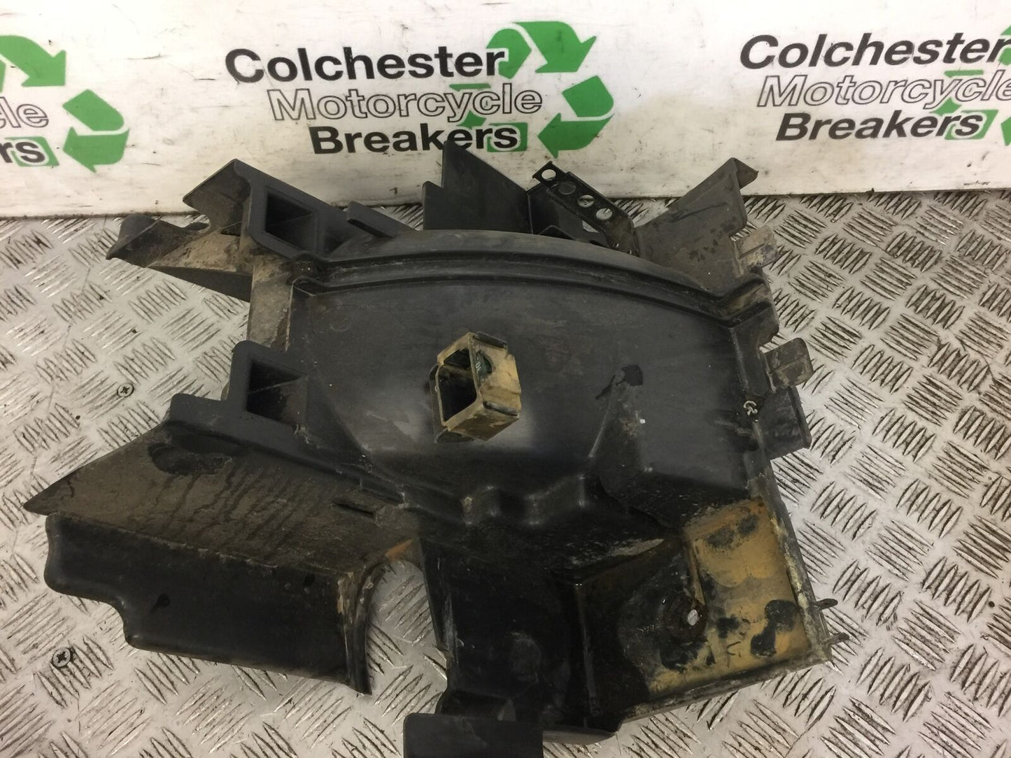 HONDA PC800 PC 800 PACIFIC COAST INNER MUDGUARD YEAR 1998 (STOCK 516)