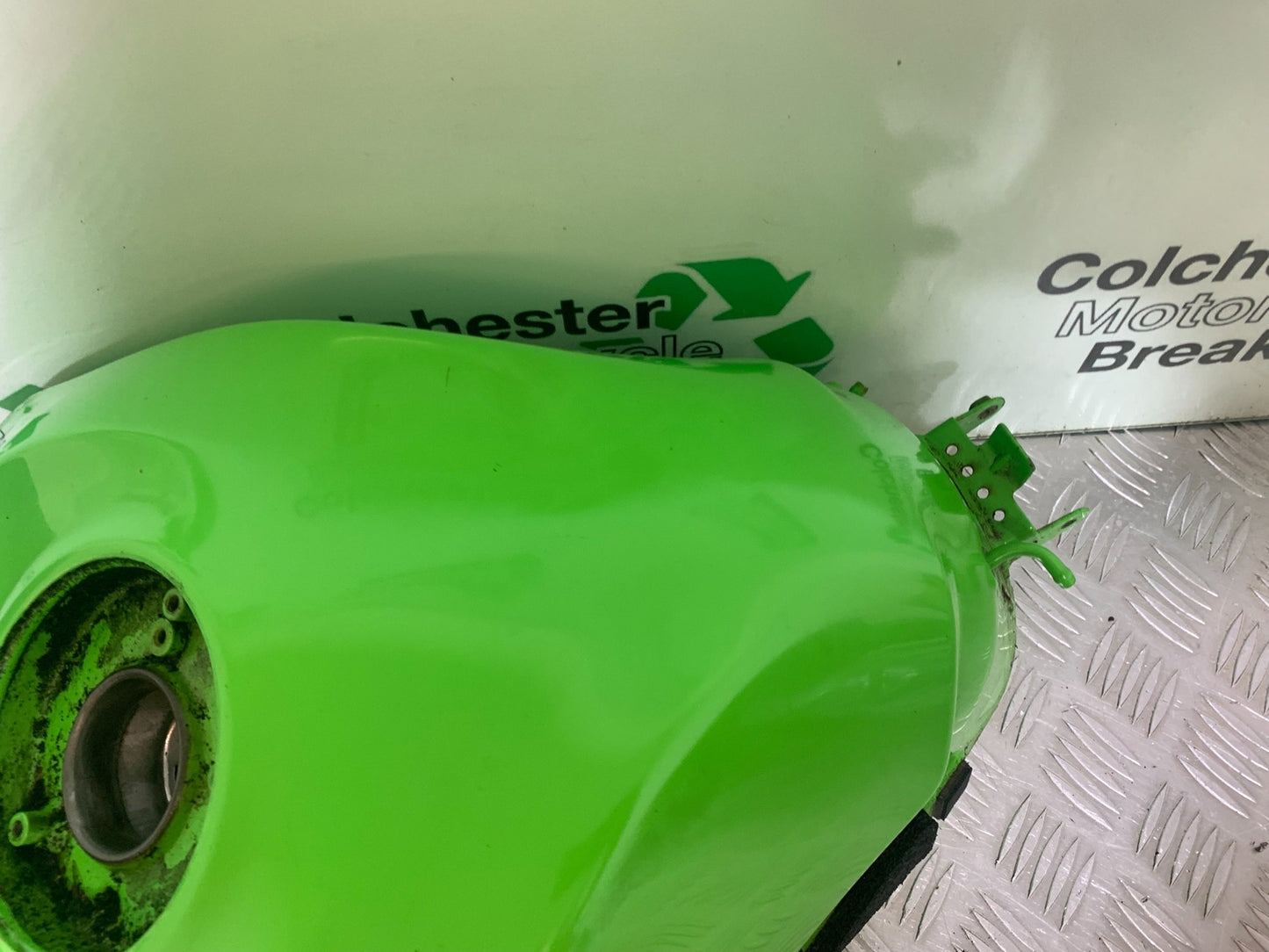 KAWASAKI ZX6R PETROL TANK  YEAR 2009-2012 (CMB1136)