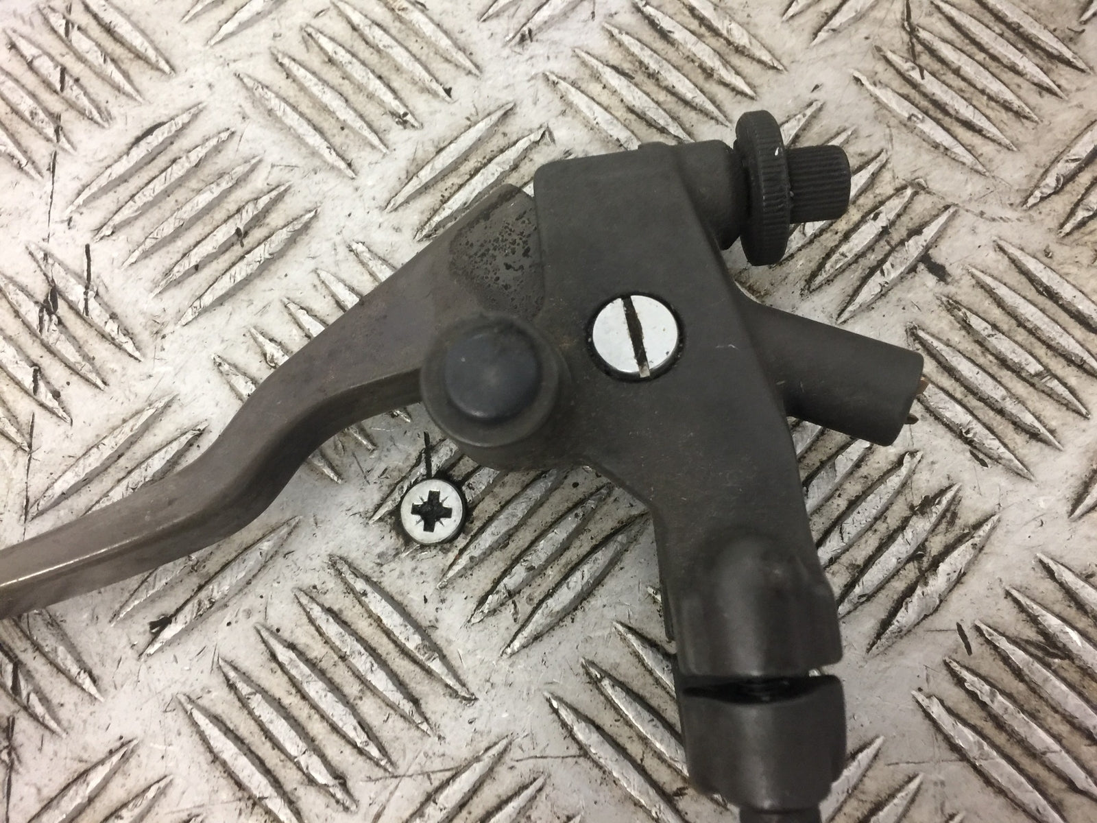 HONDA NT650 V DEAUVILLE CLUTCH LEVER AND BRACKET YEAR 1998-2004 (STOCK NO 498)