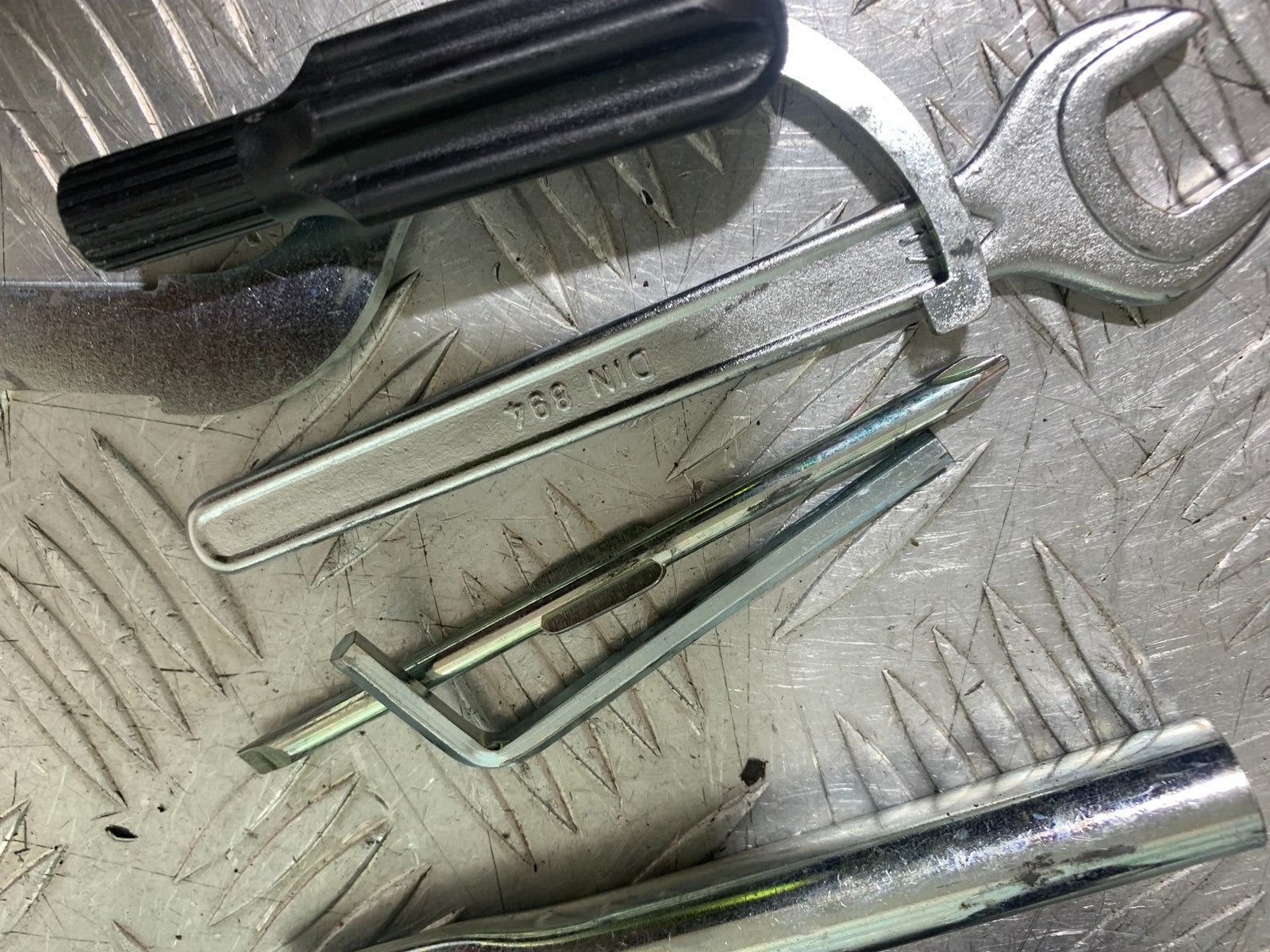 APRILIA RSV4 FACTORY TOOL KIT  YEAR 2009-2012 (CMB1224)
