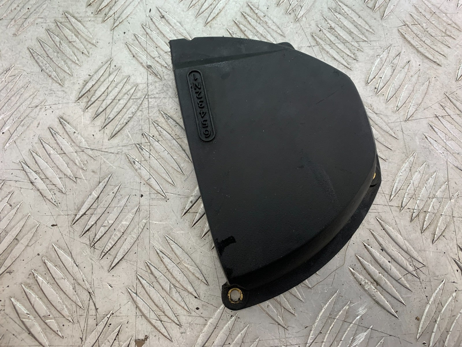 TRIUMPH SPEED TRIPLE R 1050 SPROCKET COVER   2009 (CMB1183)