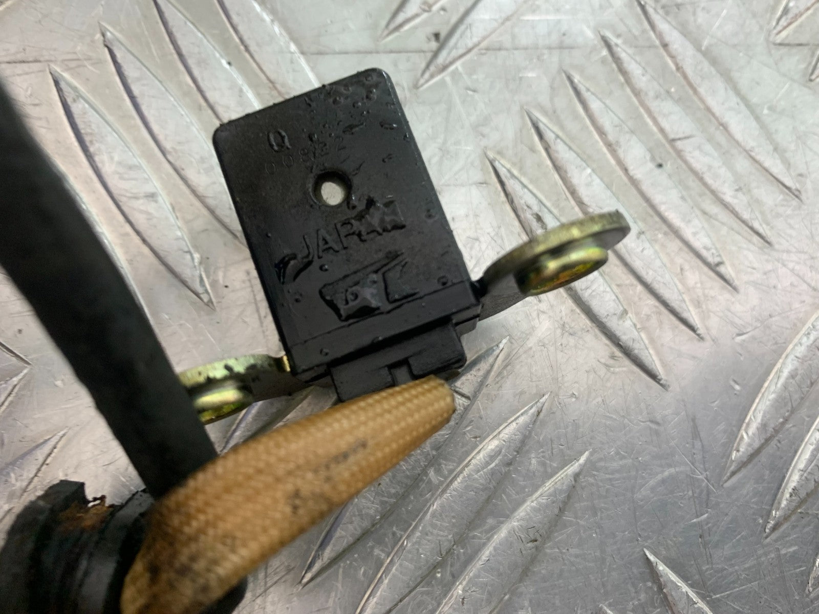 HONDA NT650 V DEAUVILLE IGNITION PICK UP   YEAR 1999 (CMB1268)