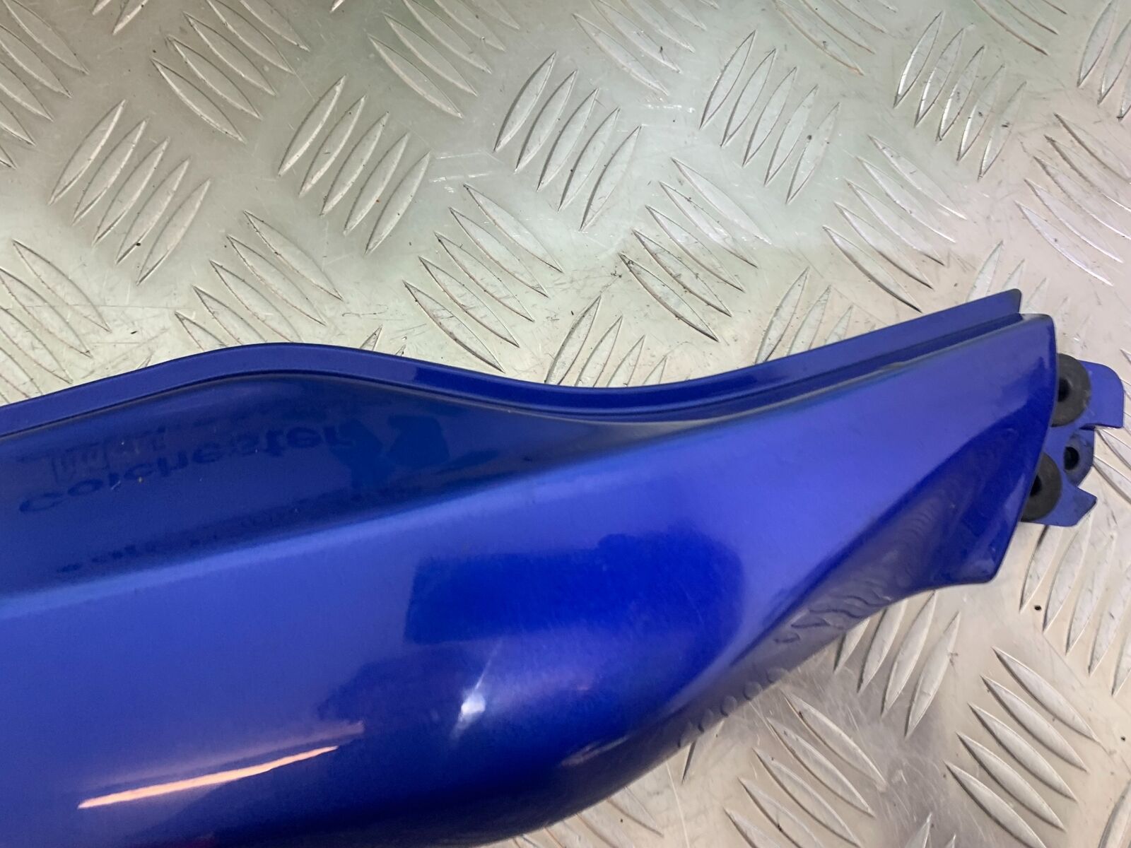 KAWASAKI ER5 ER 5 RIGHT TAIL PIECE   YEAR 1997-2007 (CMB1003)