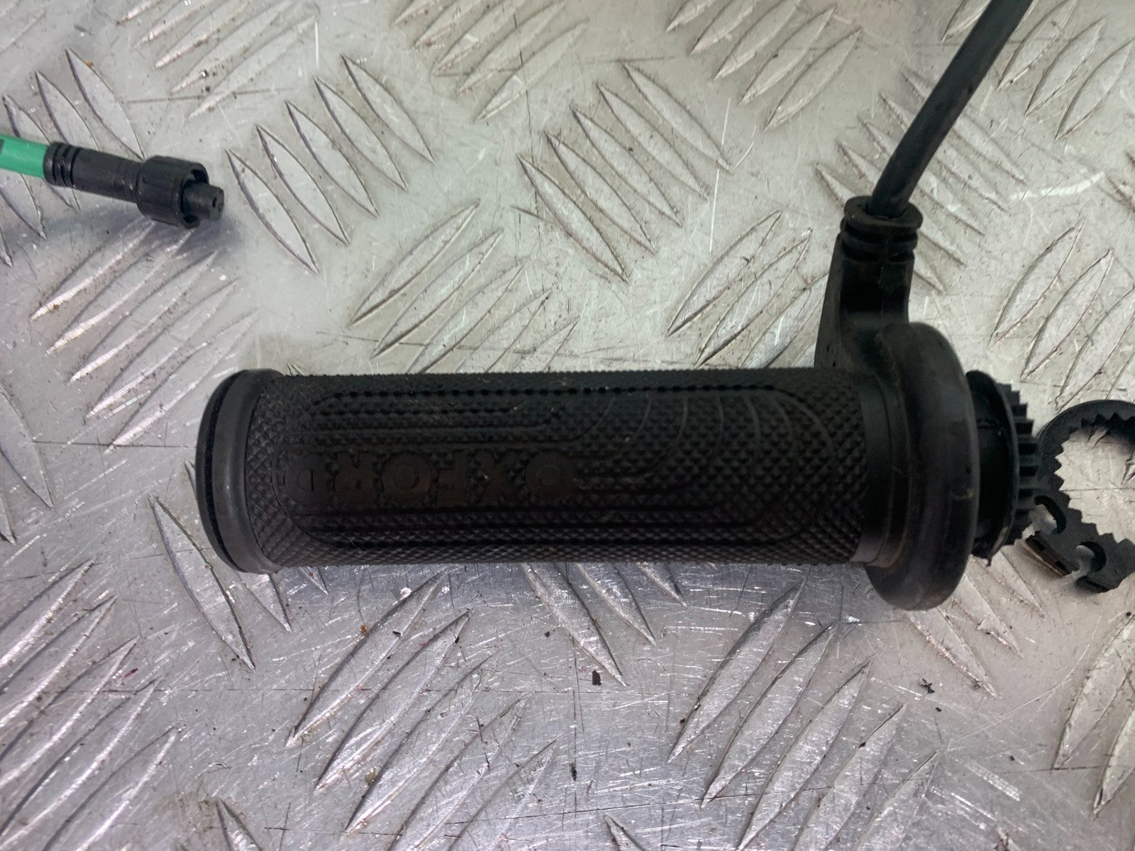 APRILIA RSV4 FACTORY THROTTLE TWIST GRIP YEAR 2009-2012 (CMB1224)