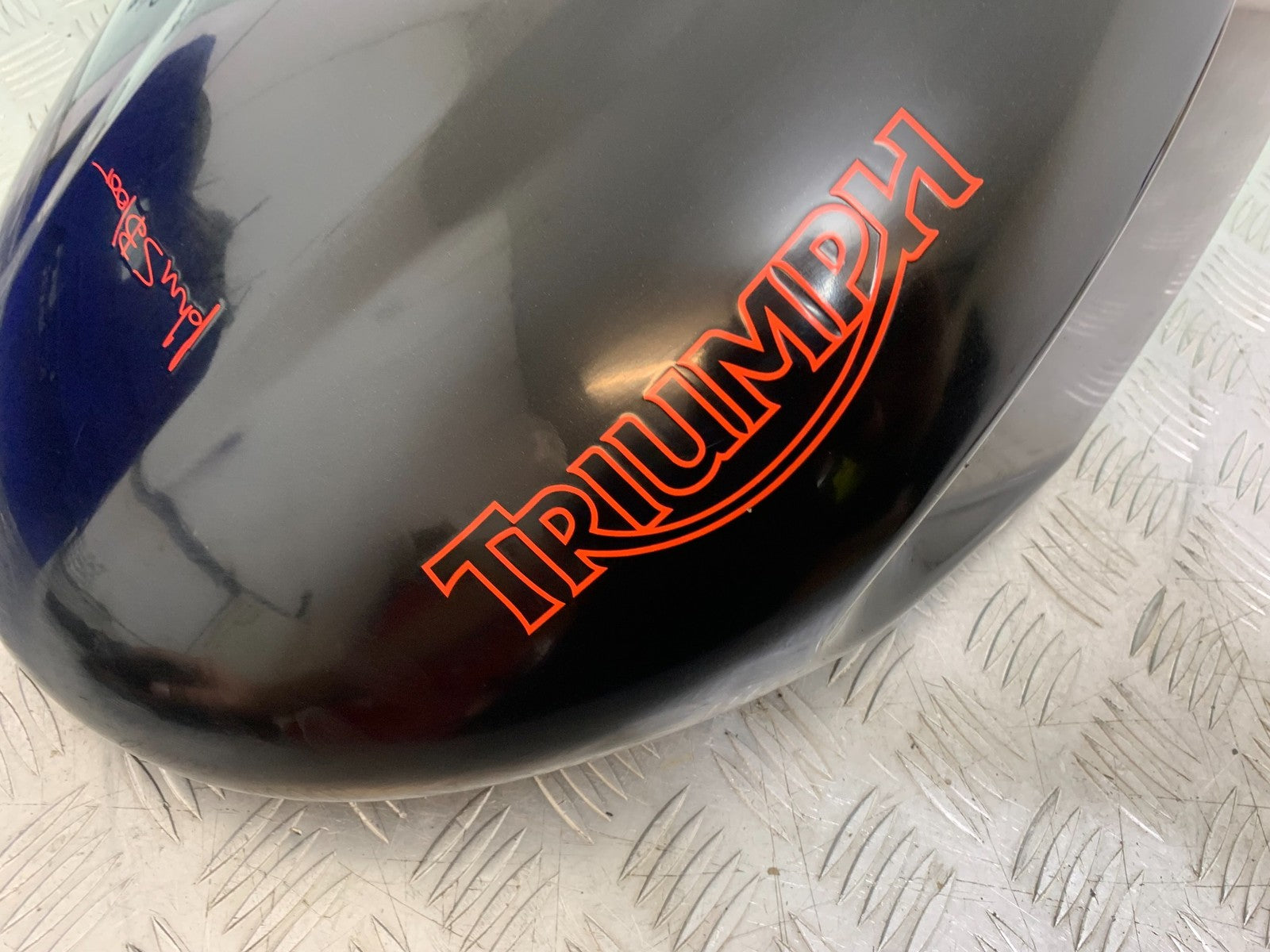 TRIUMPH SPEED TRIPLE R 1050 PETROL TANK 2009 (CMB1183)